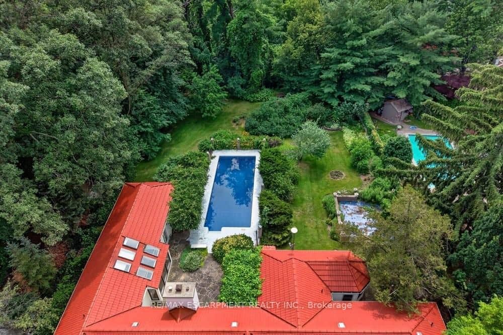 230 Morrison Road, Oakville, ON L6J 4J4