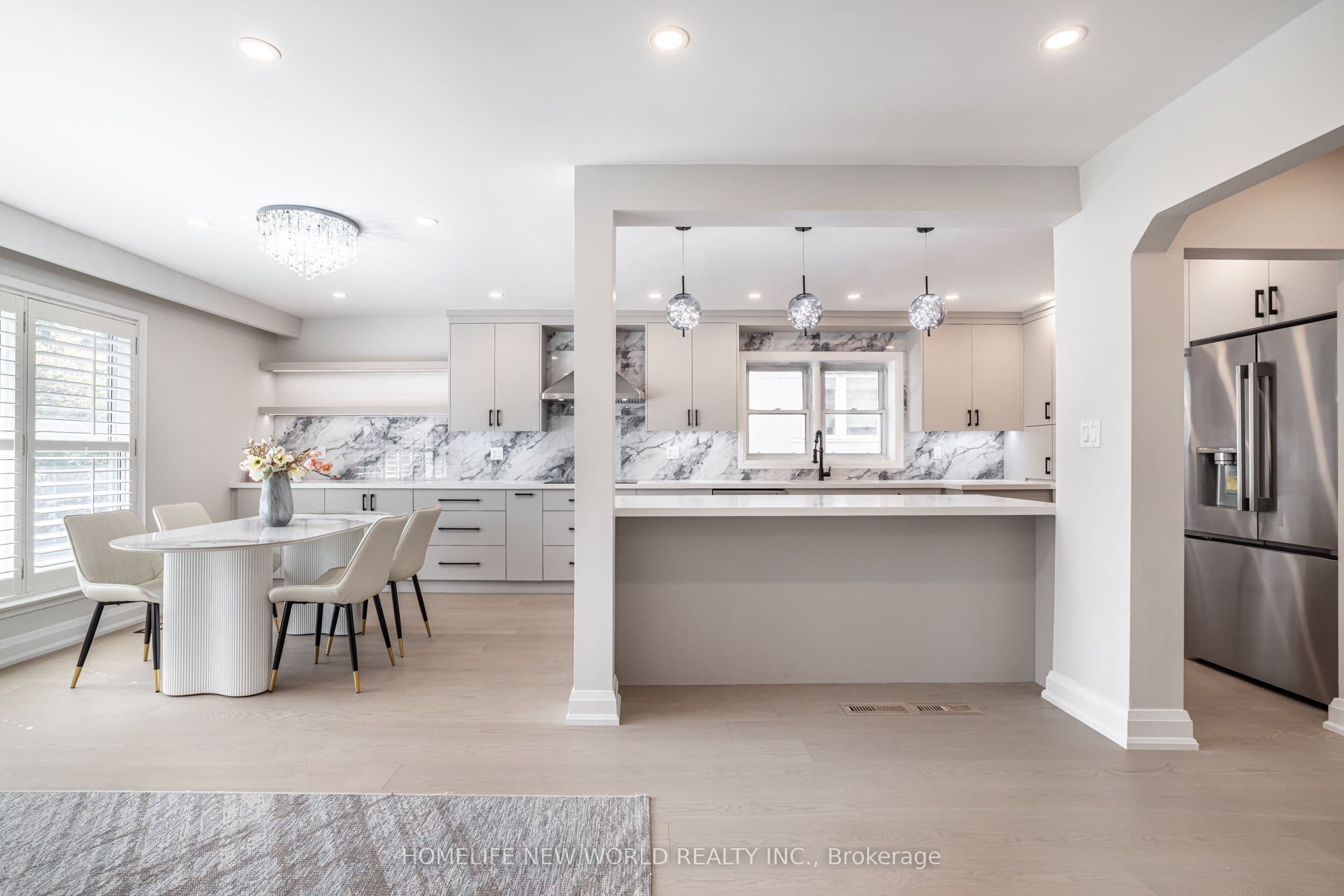 192 Combe Avenue, Toronto, ON M3H 4K5
