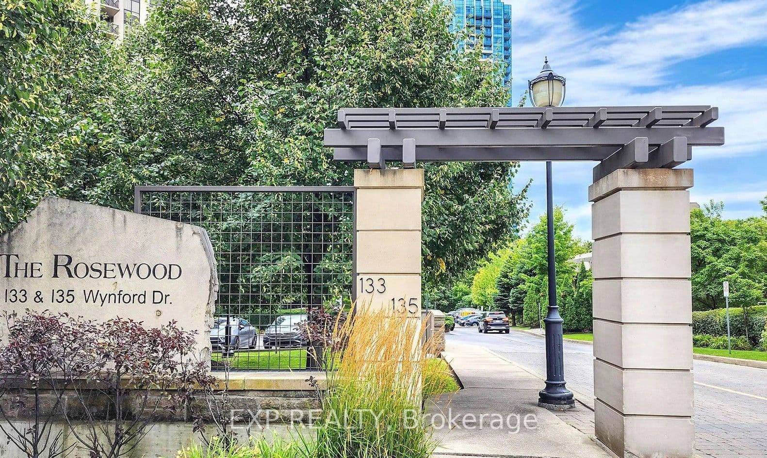 133 Wynford Drive 808, Toronto, ON M3C 1K1