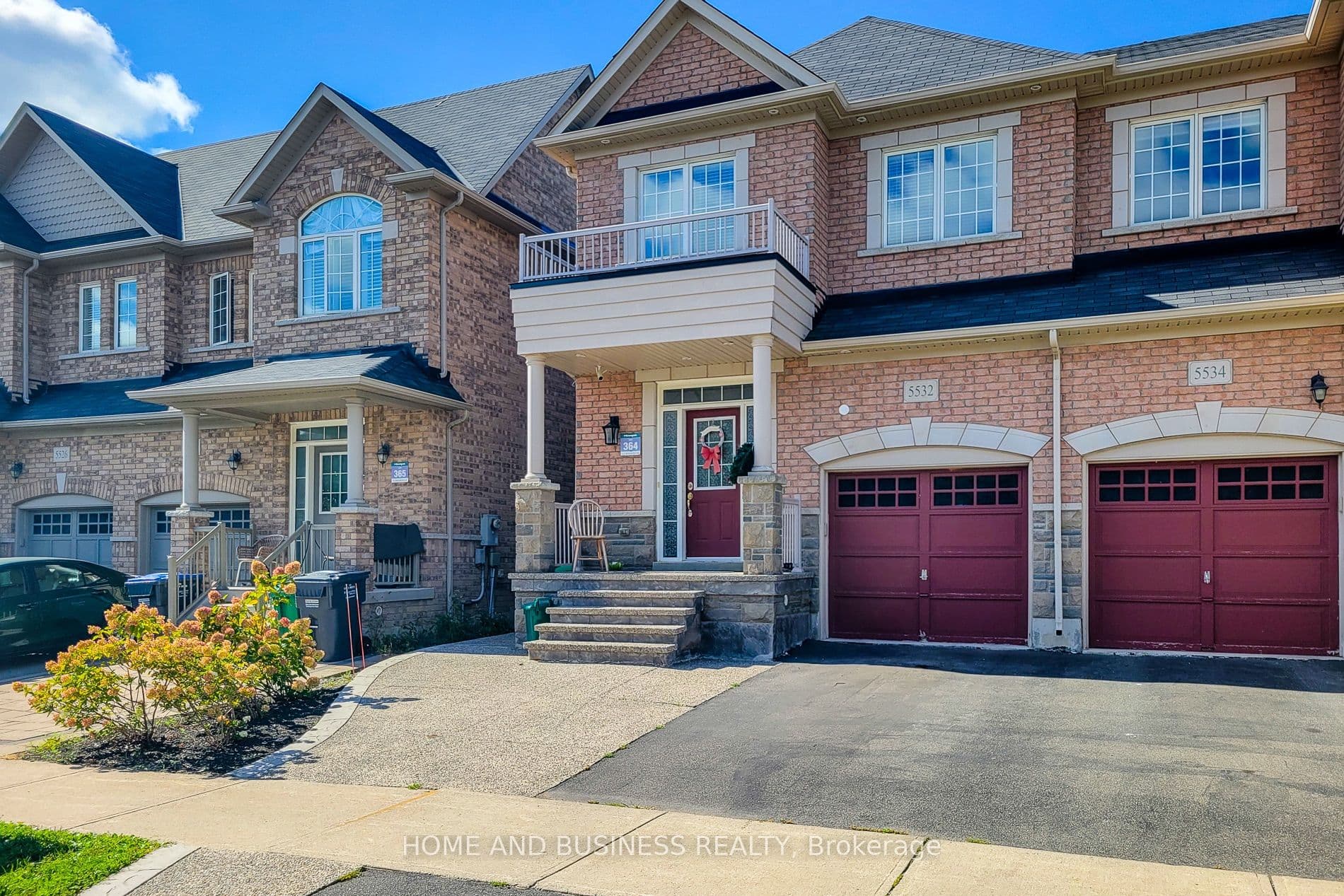 5532 Meadowcrest Avenue, Mississauga, ON L5M 0V1
