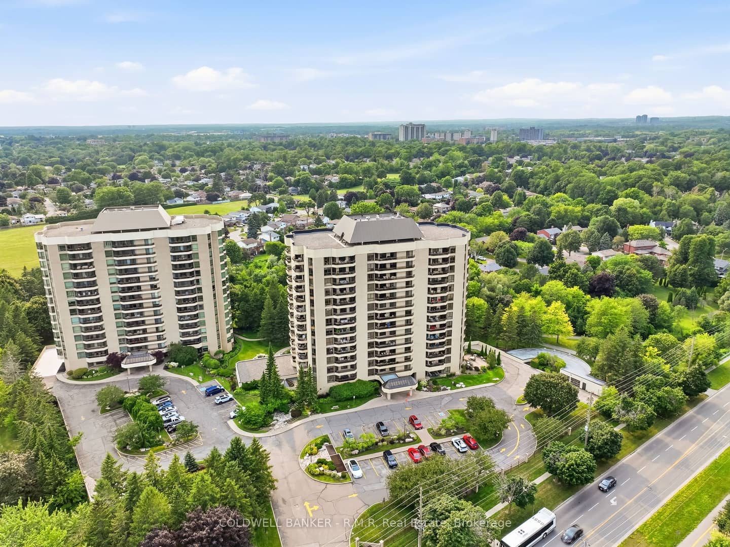 900 Wilson Road N 305, Oshawa, ON L1G 7T2