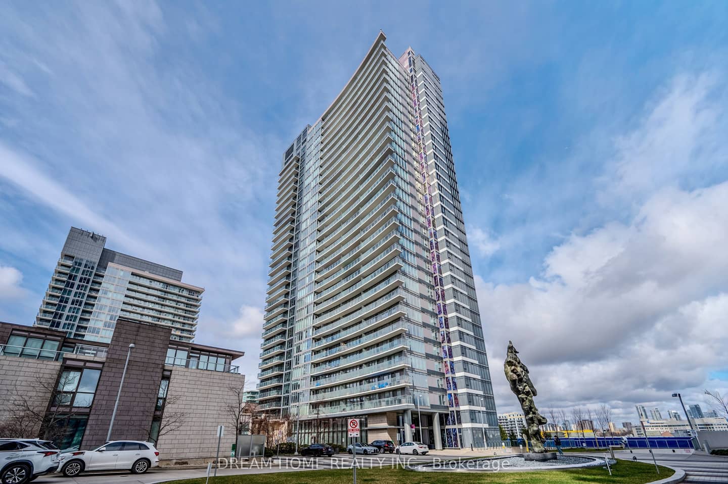 121 Mcmahon Drive 2608, Toronto, ON M2K 0C1