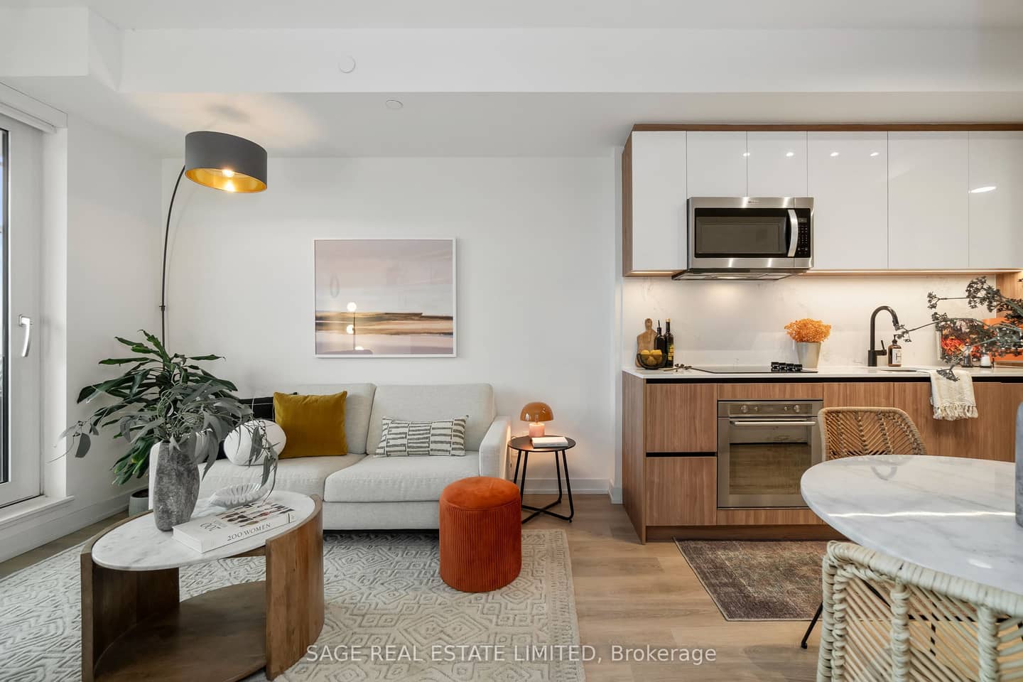 150 Logan Avenue 606, Toronto, ON M4M 0E4