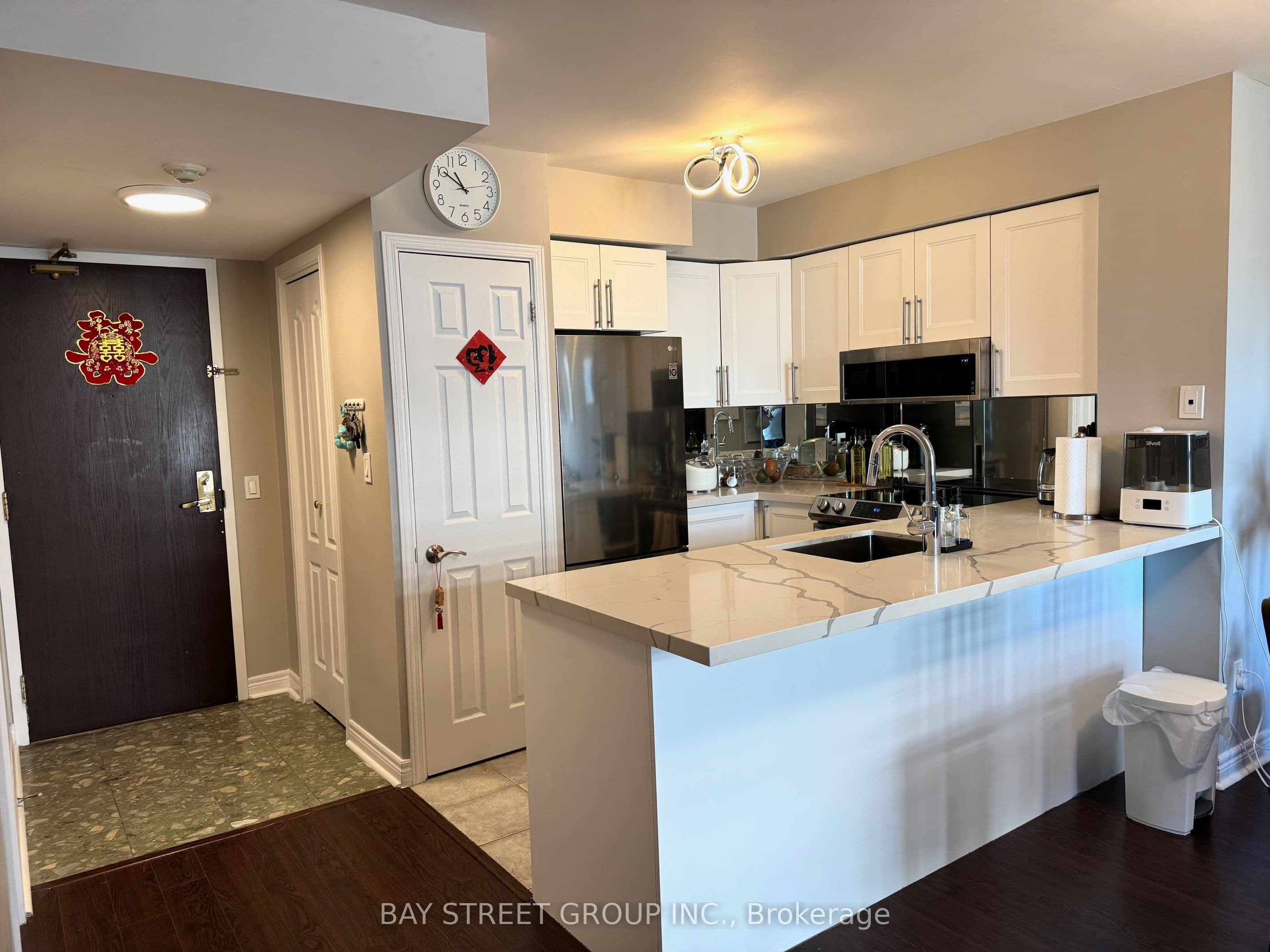 18 Parkview Avenue 1203, Toronto, ON M2N 7H7