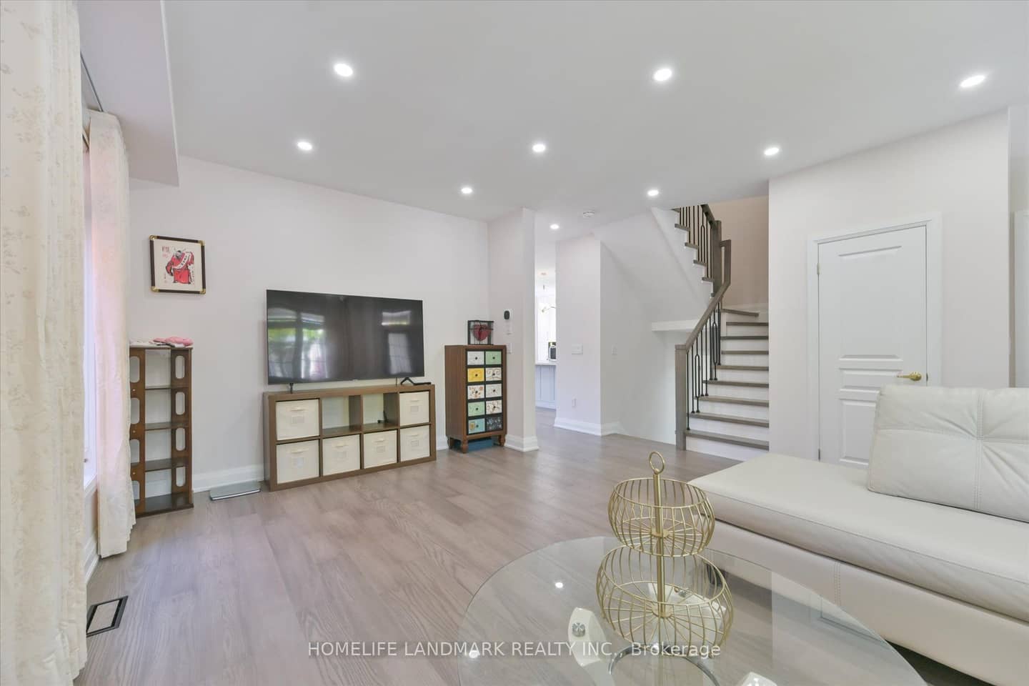 24 Harlan Street, Markham, ON L6B 0R8