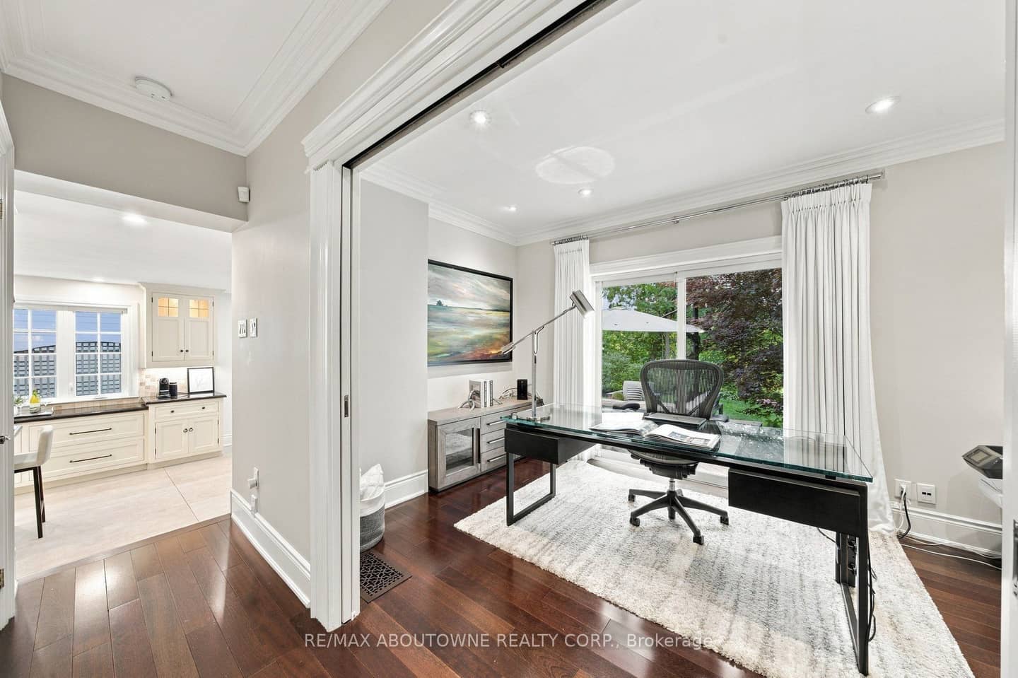 426 Trafalgar Road, Oakville, ON L6J 3H7