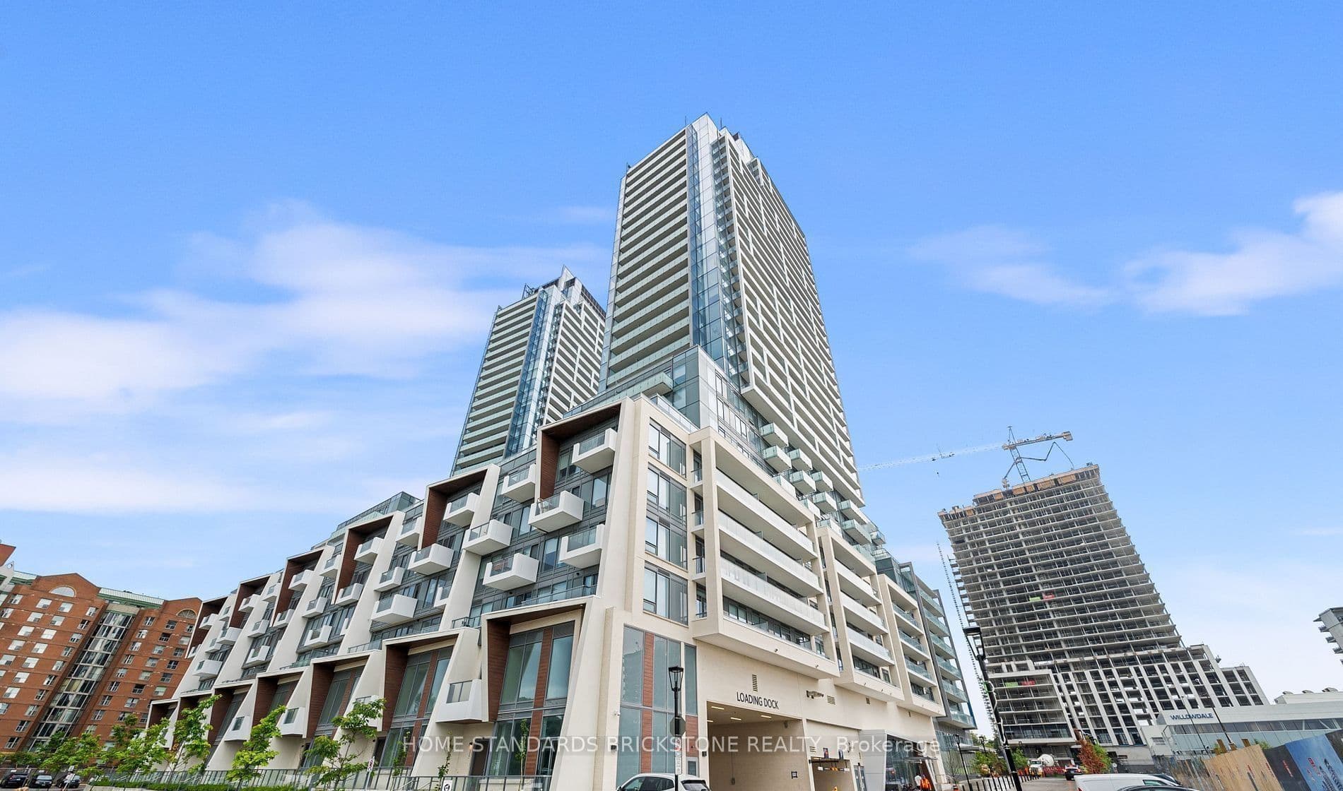 7 golden lion Heights N2208, Toronto, ON M2M 4E7