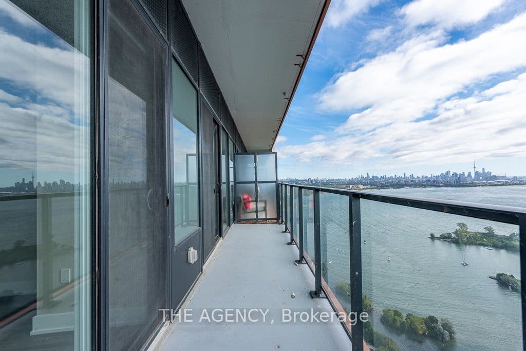 20 Shore Breeze Drive 4208, Toronto, ON M8V 1A1