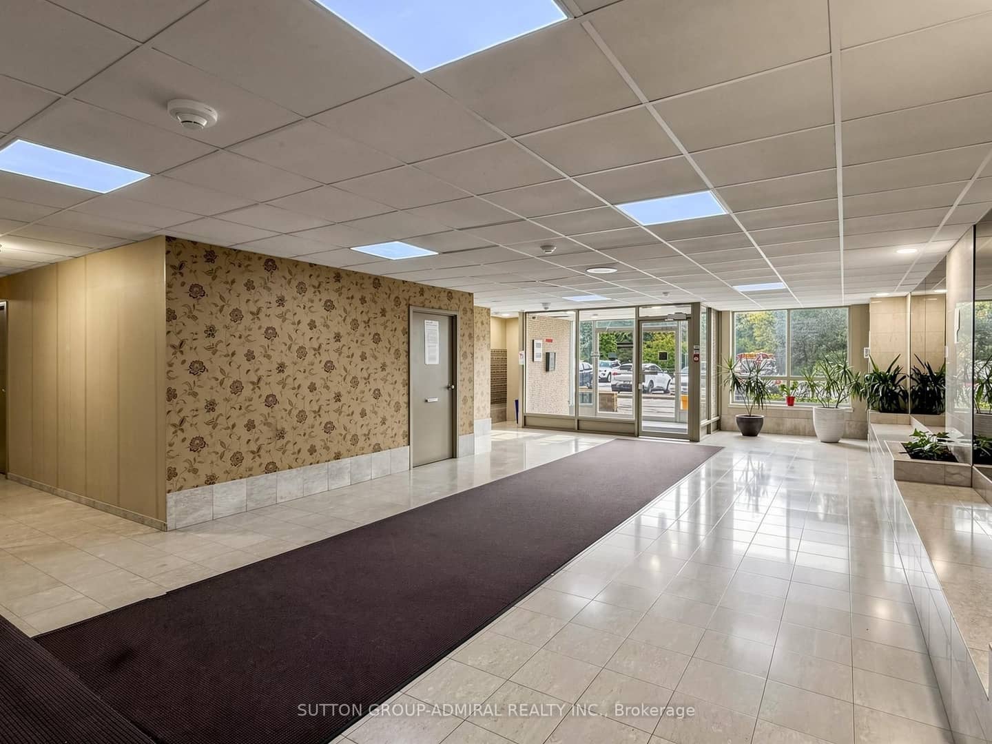 2470 Eglinton Avenue 1108, Toronto, ON M6M 5E7