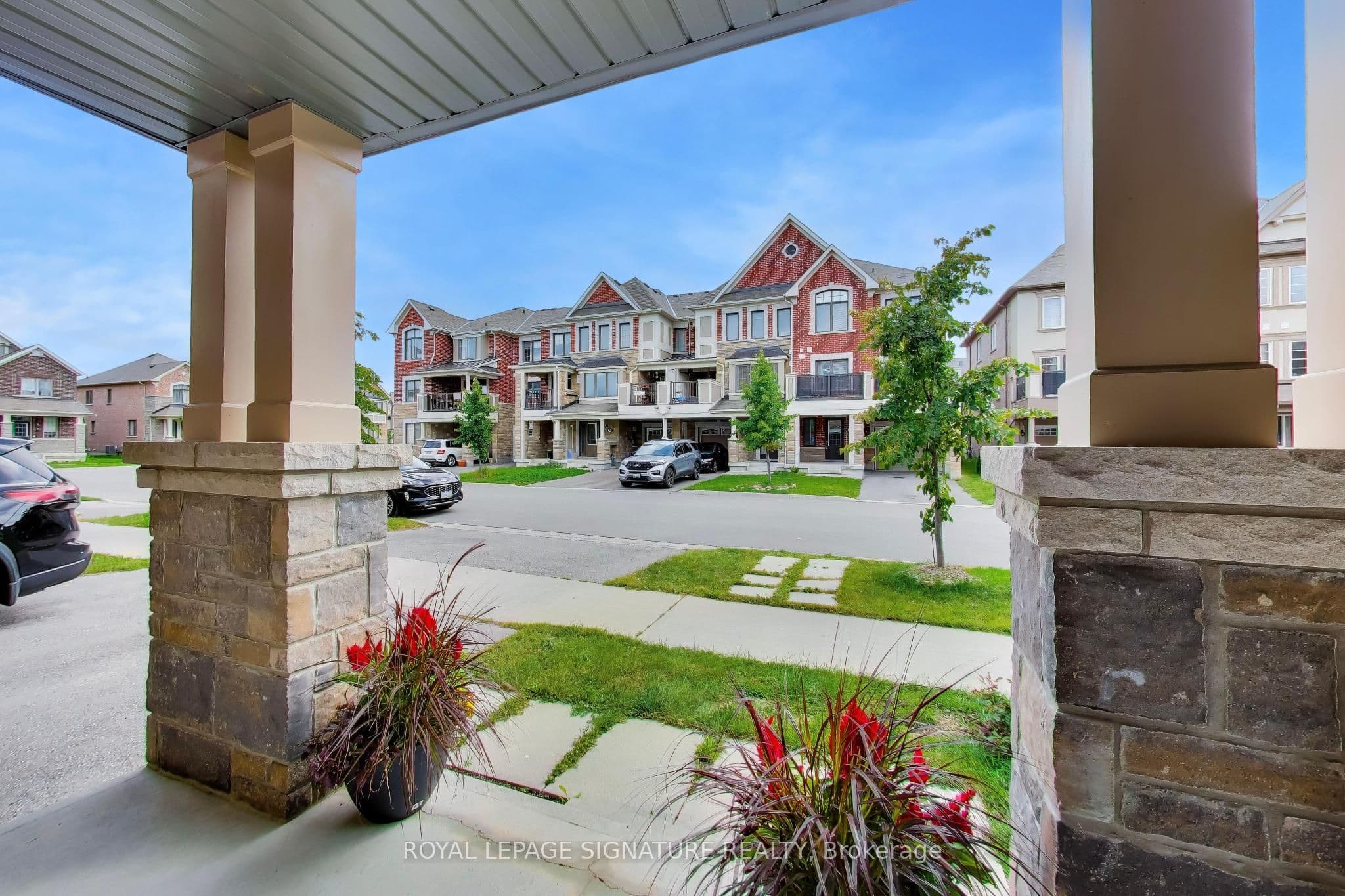 12 McGrath Avenue, Richmond Hill, ON L4S 0K5