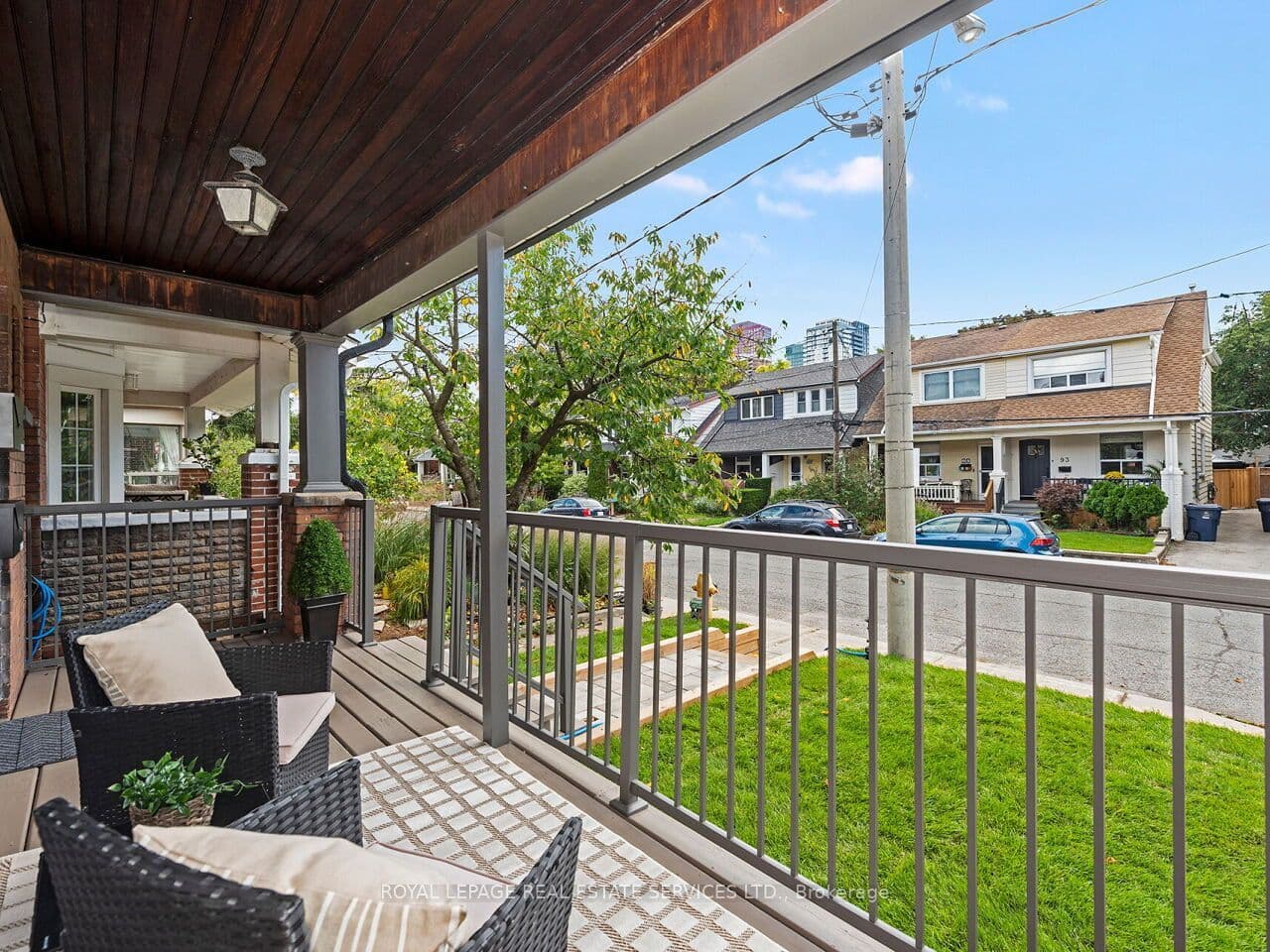 62 Newmarket Avenue, Toronto, ON M4C 1V9