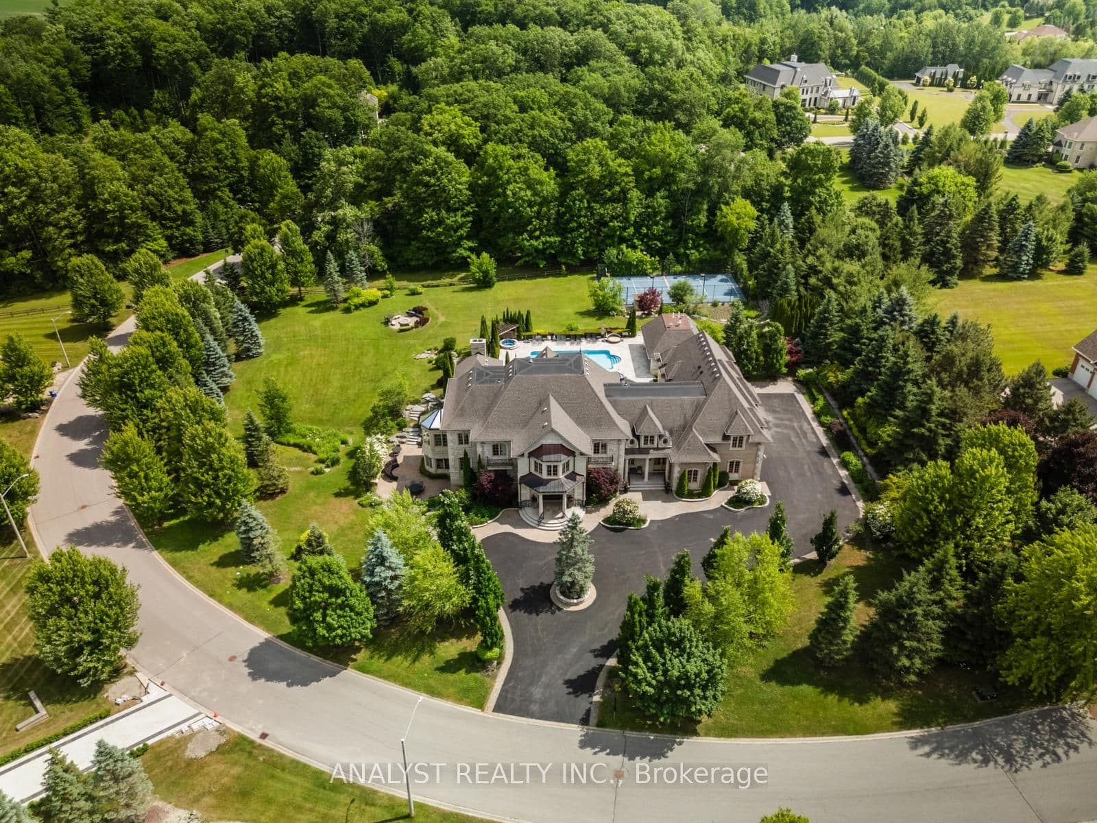 86 Eden Vale Drive, King, ON L7B 1L8