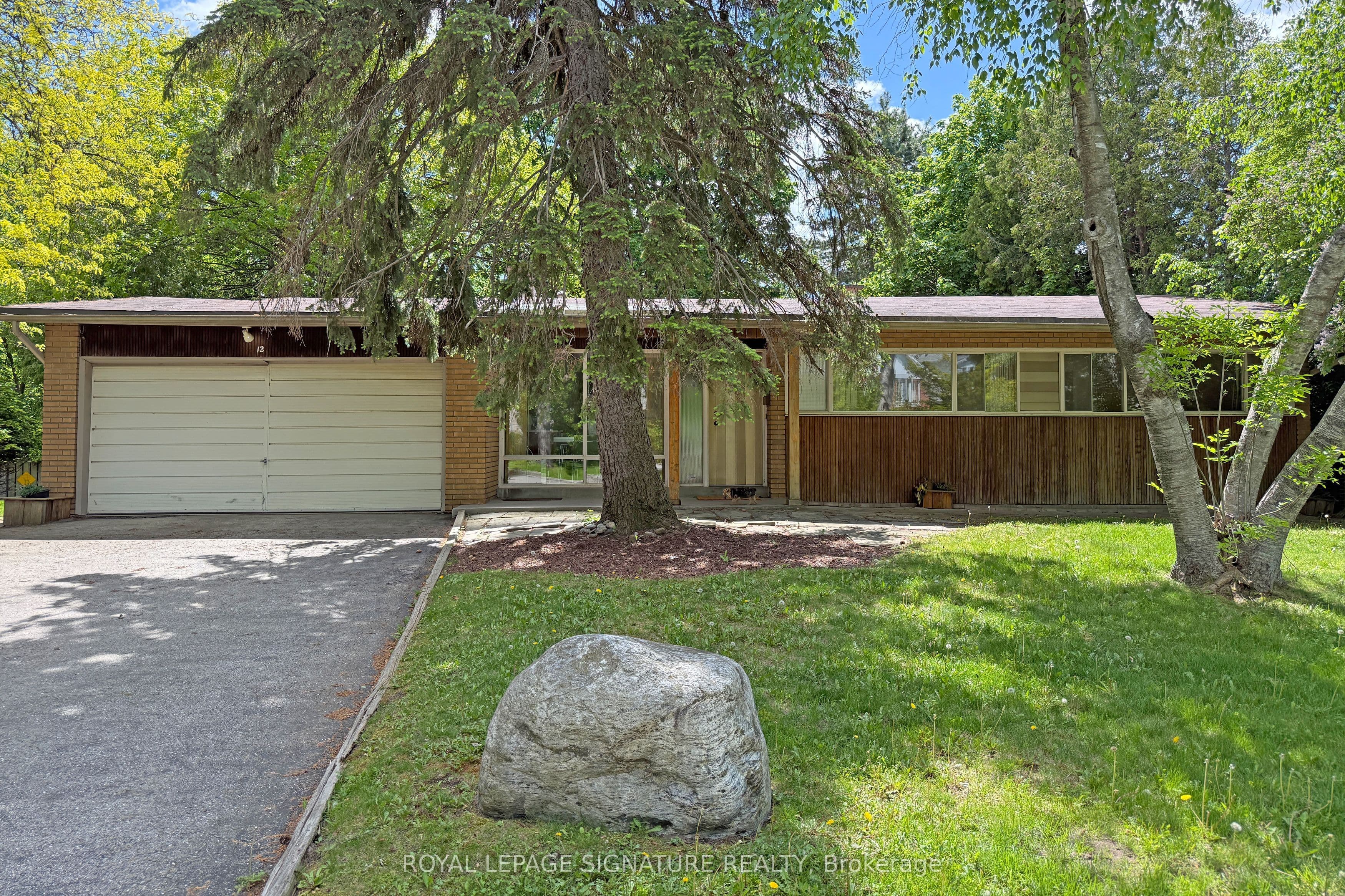 12 Ruden Crescent, Toronto, ON M3A 3H3