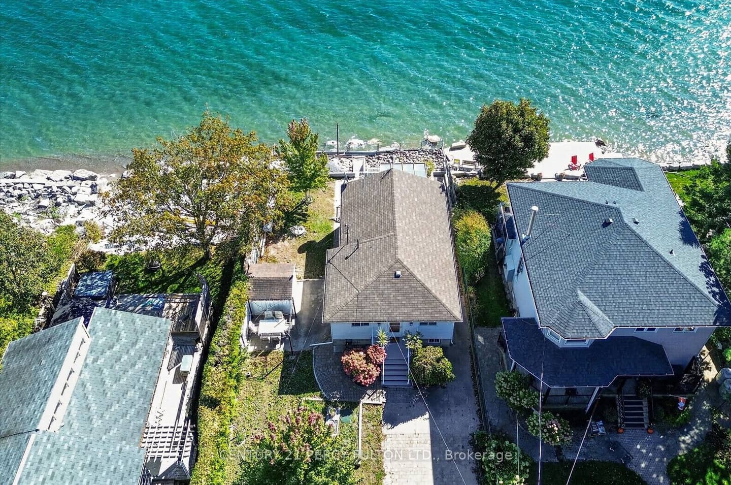 135 Cedar Crest Beach Road, Clarington, ON L1C 3K3