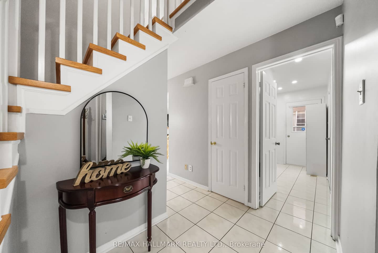1322 Redwood Lane, Pickering, ON L1X 1C5