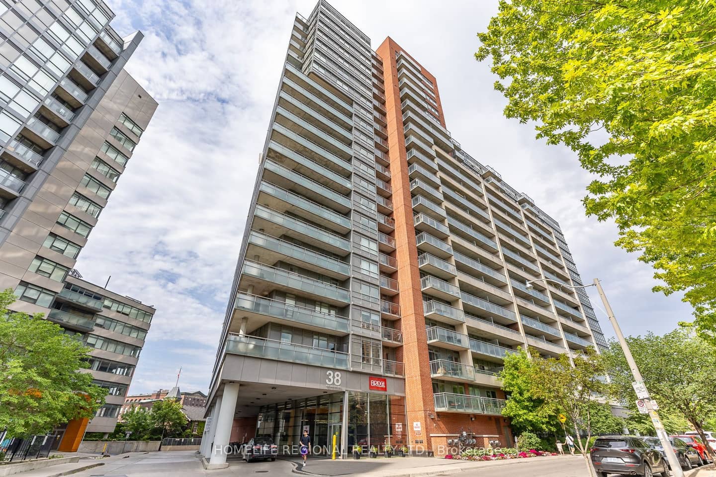 38 Joe Shuster Way 1520, Toronto, ON M6K 0A5