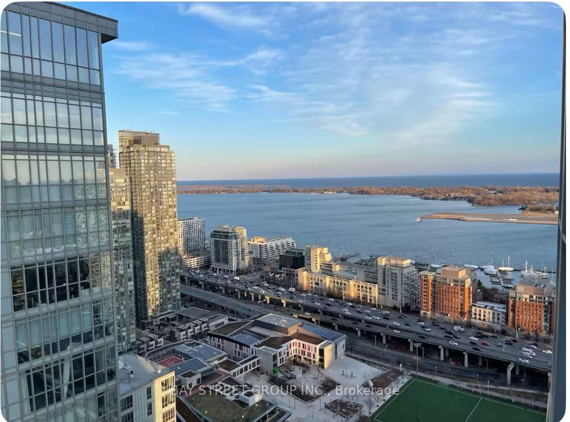 21 Iceboat Terrace 4303, Toronto, ON M5V 4A9