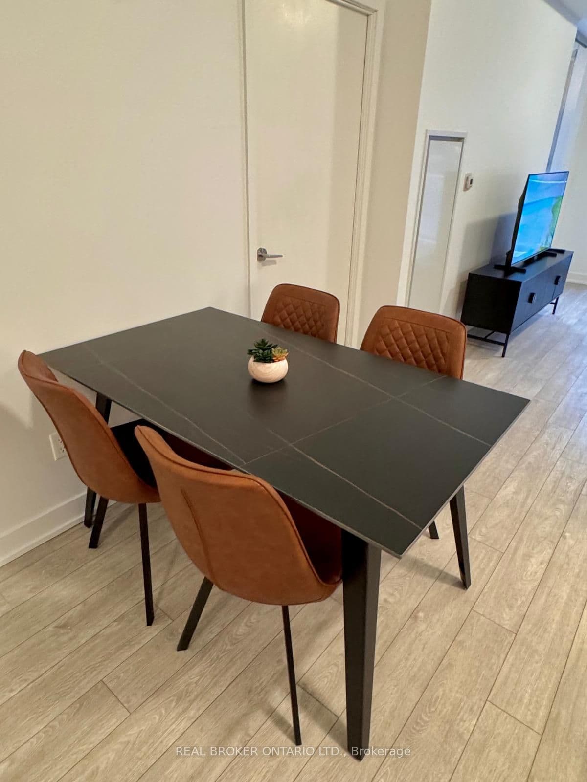 15 Baseball Place 717, Toronto, ON M4M 0E6
