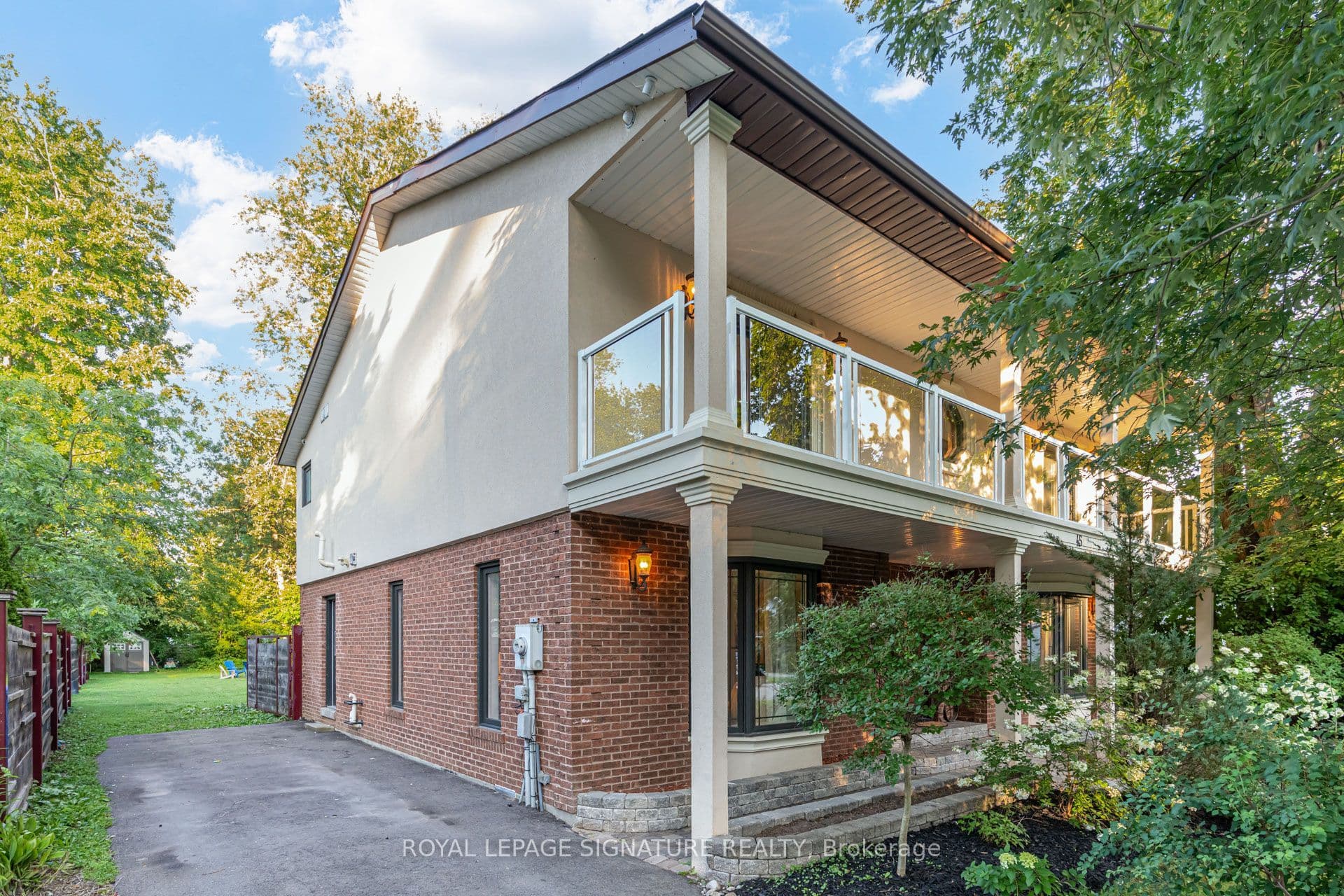 45 Pleasant Avenue, East Gwillimbury, ON L9N 1A2