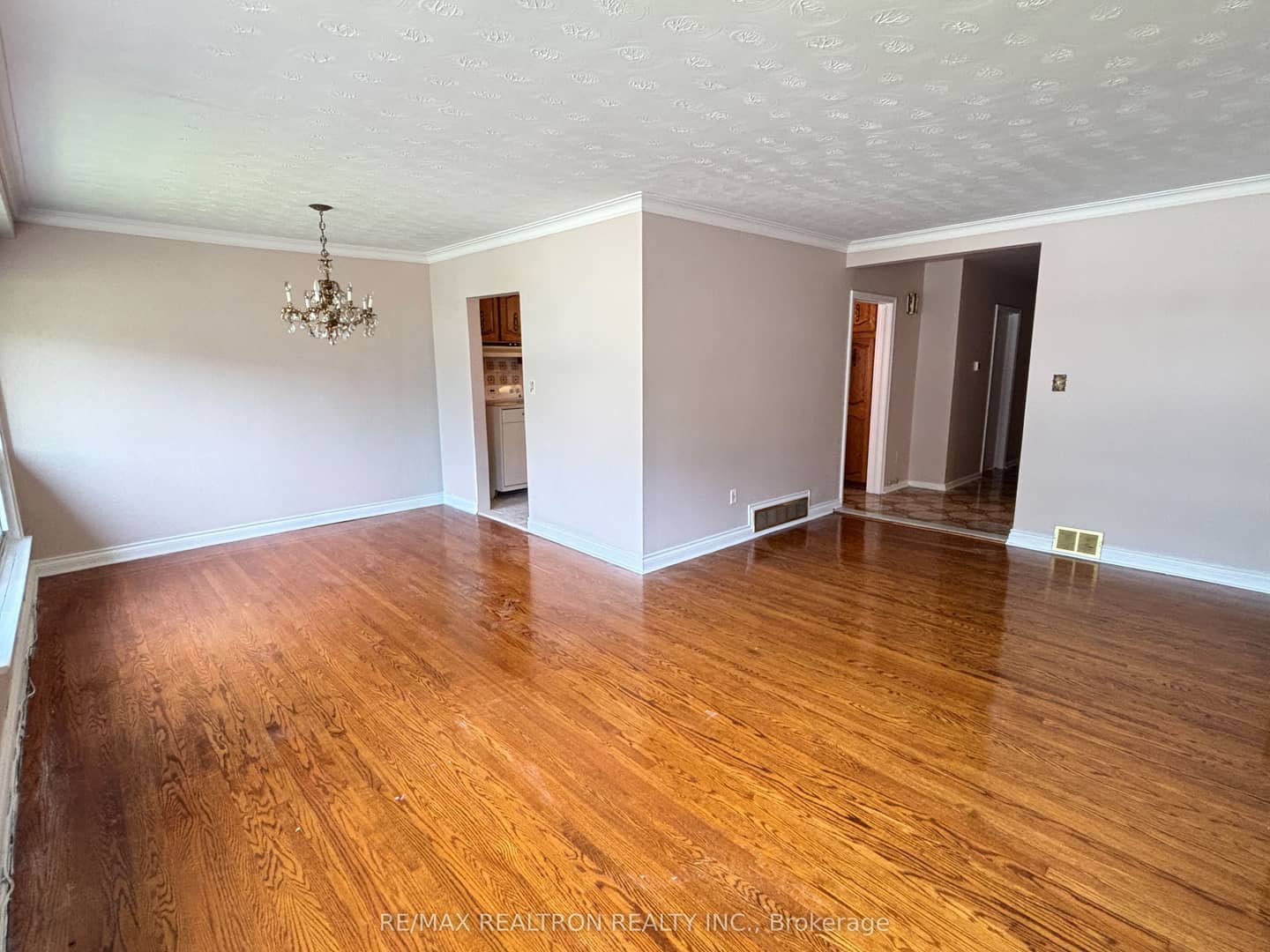 97 Overbrook Place, Toronto, ON M3H 4P5
