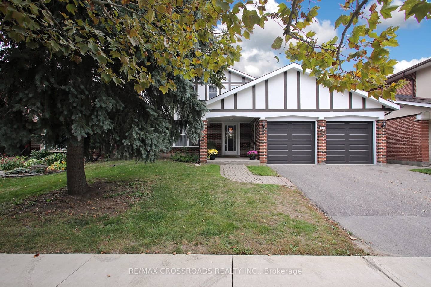 57 Kimberdale Crescent, Toronto, ON M1W 1Y4