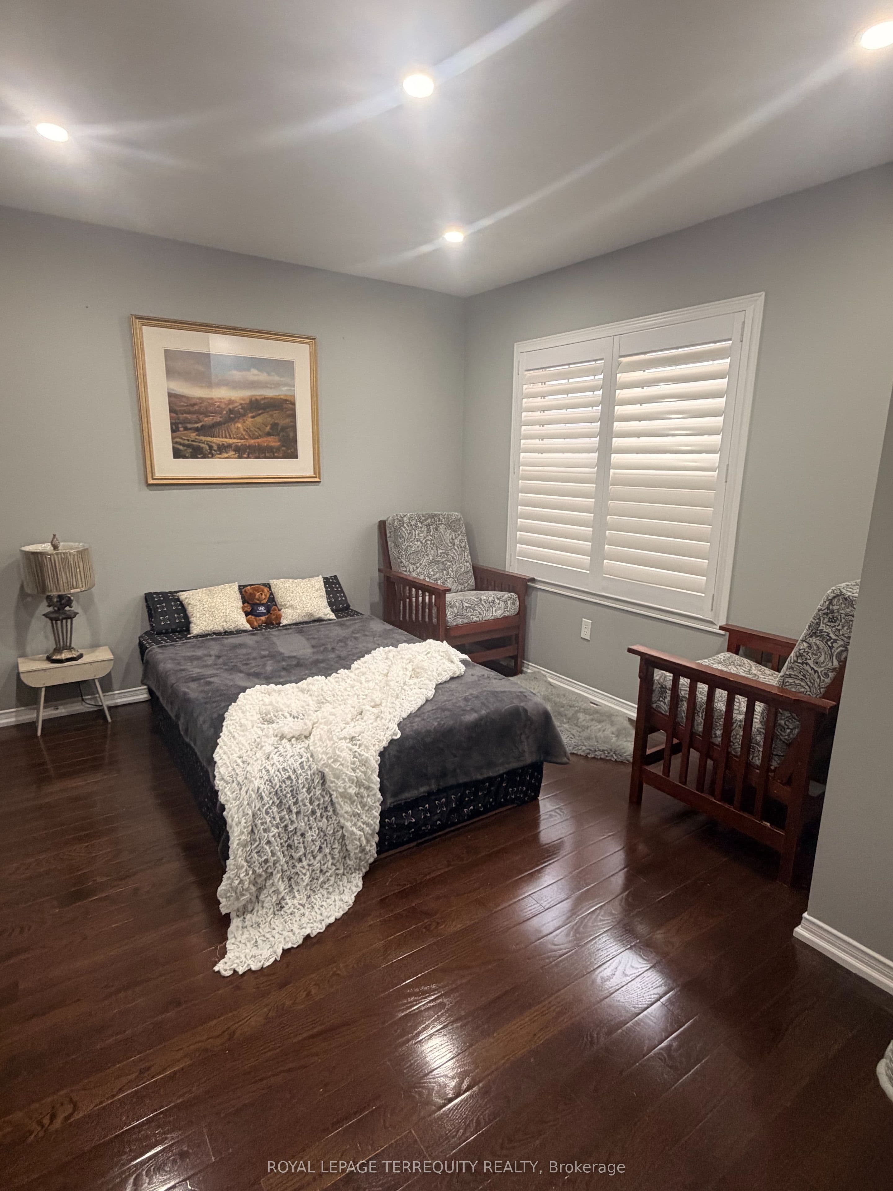 2549 Snow Knight Drive, Oshawa, ON L1L 0K2