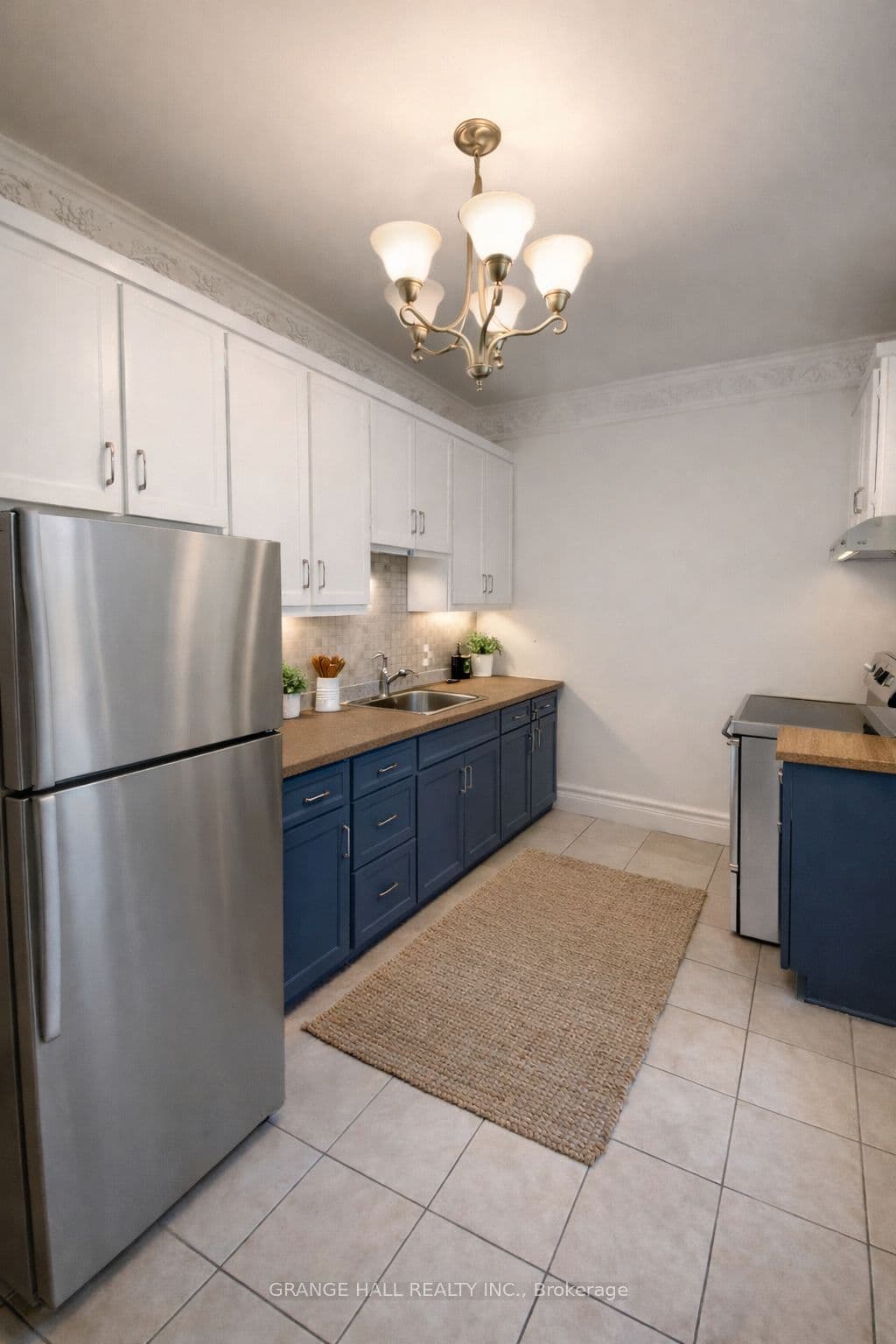 1544 King Street W, Toronto, ON M6K 1J6