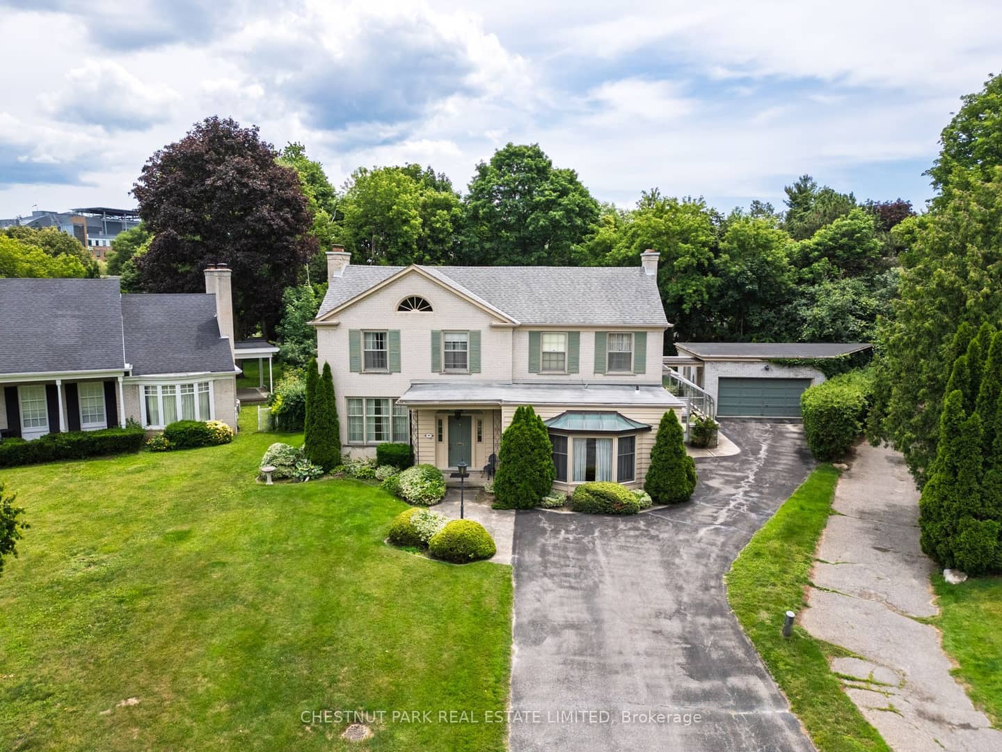 47 Stratheden Road, Toronto, ON M4N 1E5