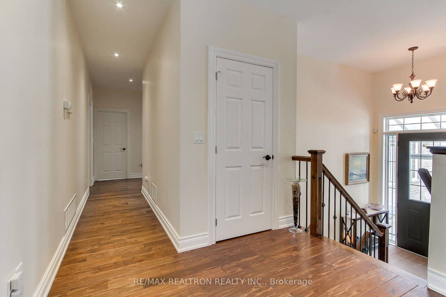 815 Churchill Lane, Georgina, ON L0E 1S0