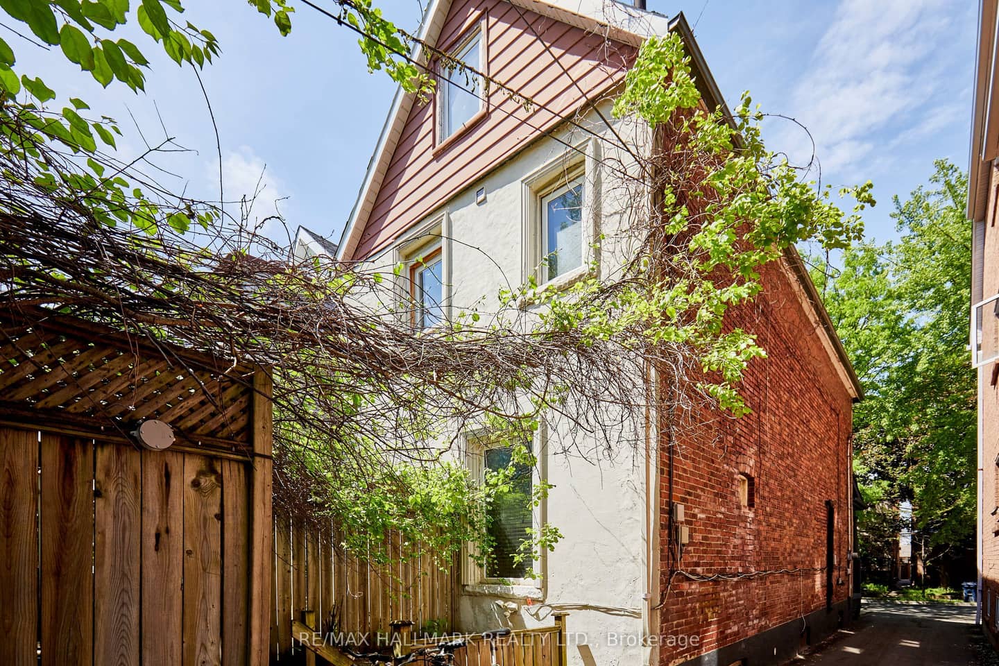 837 Gladstone Avenue, Toronto, ON M6H 3J7