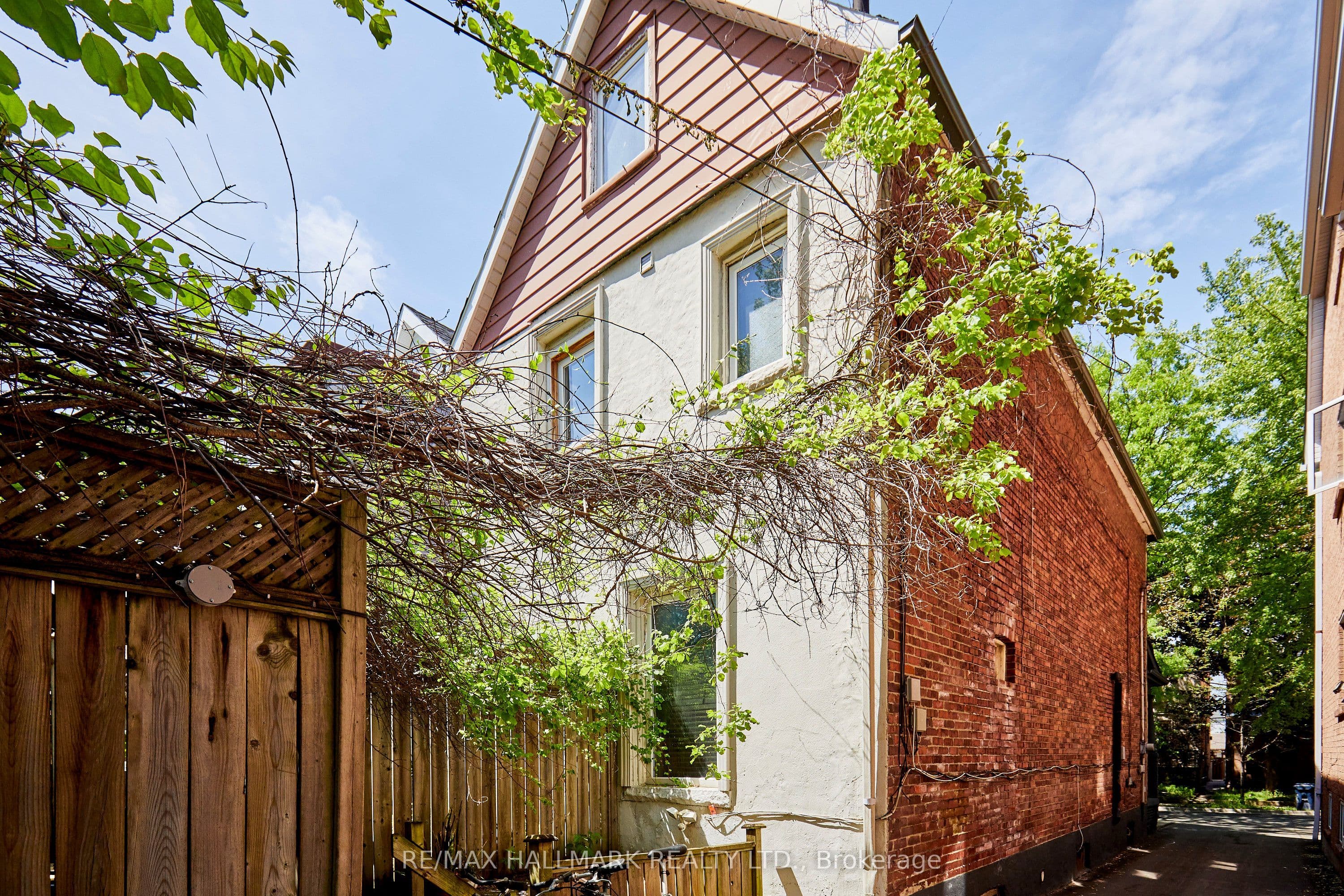 837 Gladstone Avenue, Toronto, ON M6H 3J7