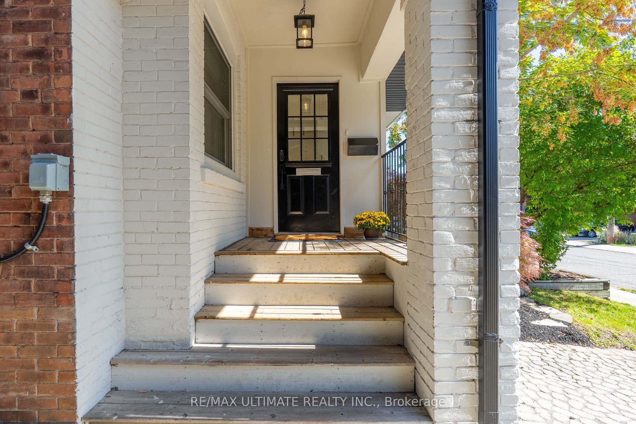 568 Balliol Street, Toronto, ON M4S 1E5