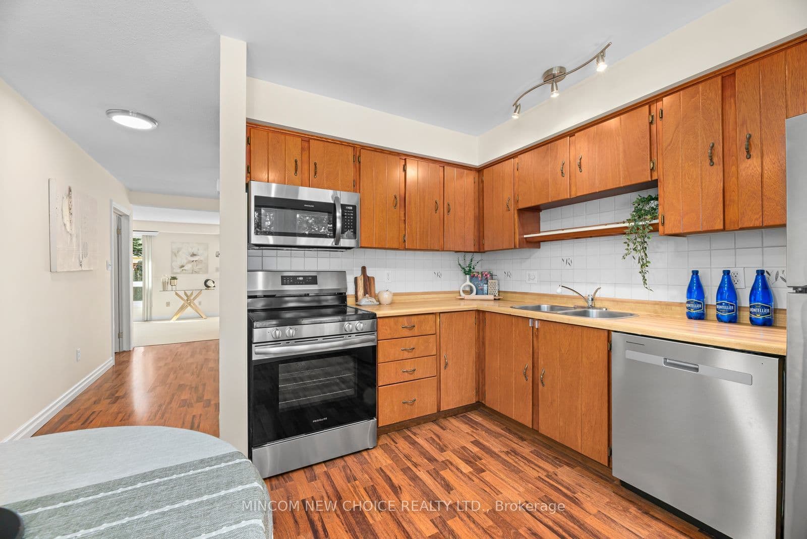 19 Mcrae Road, Ajax, ON L1S 3W2