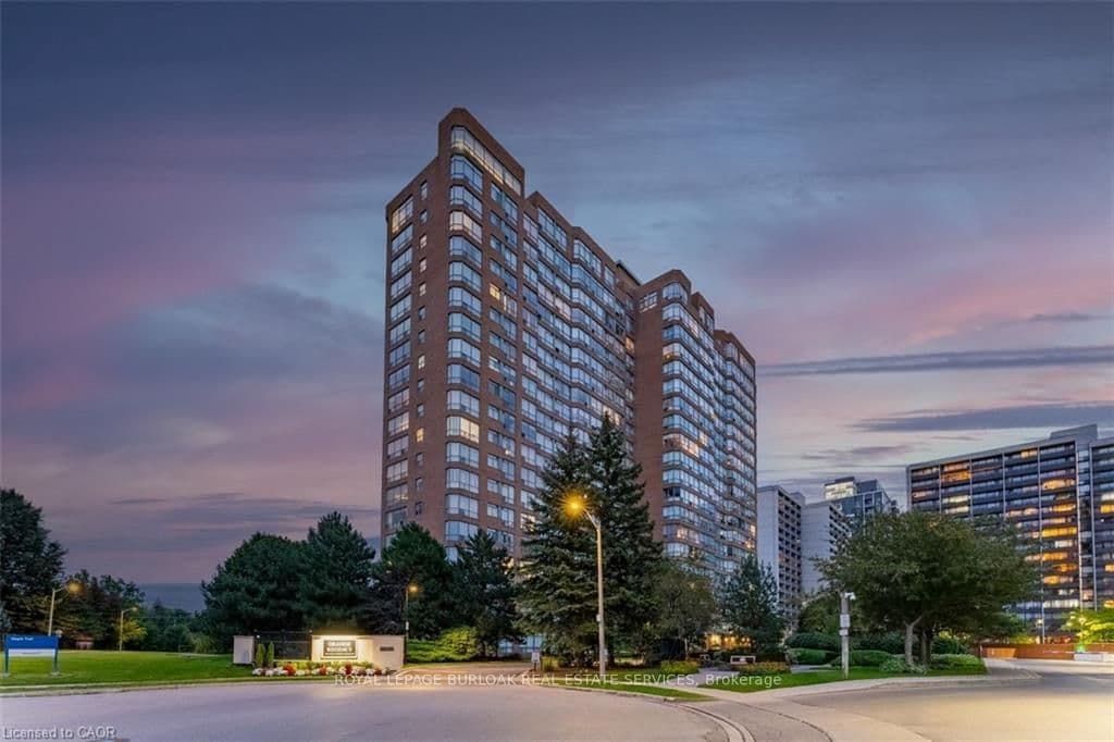 1276 Maple Crossing Boulevard 809, Burlington, ON L7S 2J9
