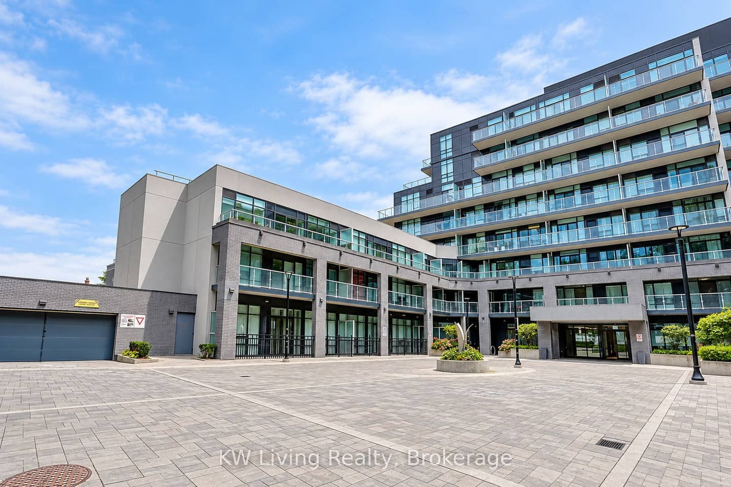 621 Sheppard Avenue E 220, Toronto, ON M2K 1B5