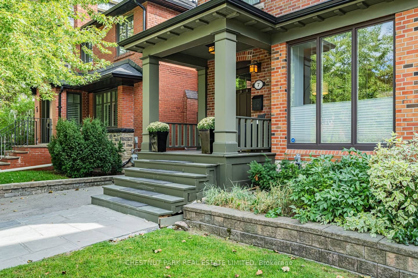 7 Anderson Avenue, Toronto, ON M5P 1H2