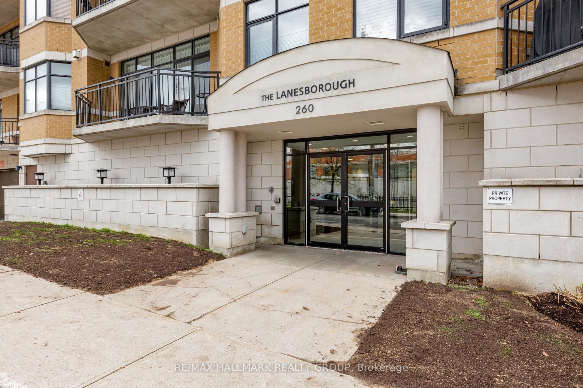 260 Besserer Street 203, Lower Town - Sandy Hill, ON K1N 1J3