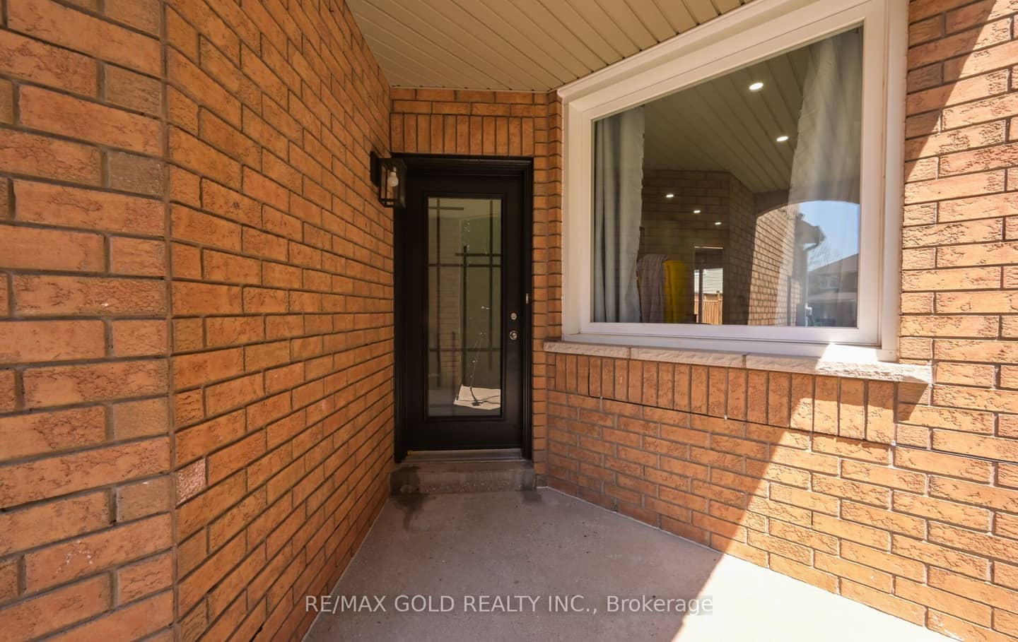 171 Fernforest Drive, Brampton, ON L6R 1T7