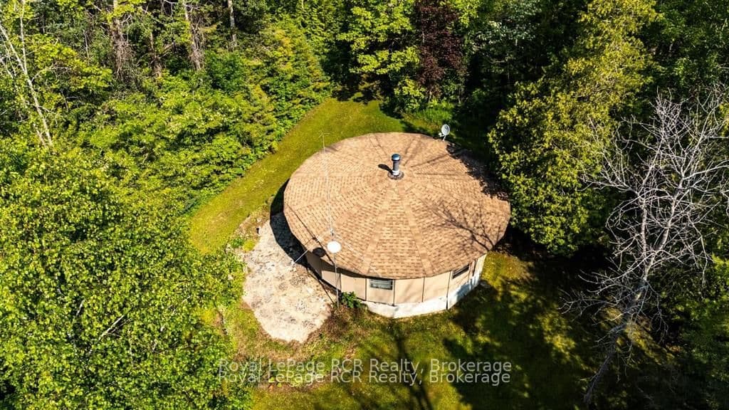 18 Young's Drive, South Bruce Peninsula, ON N0H 1X0