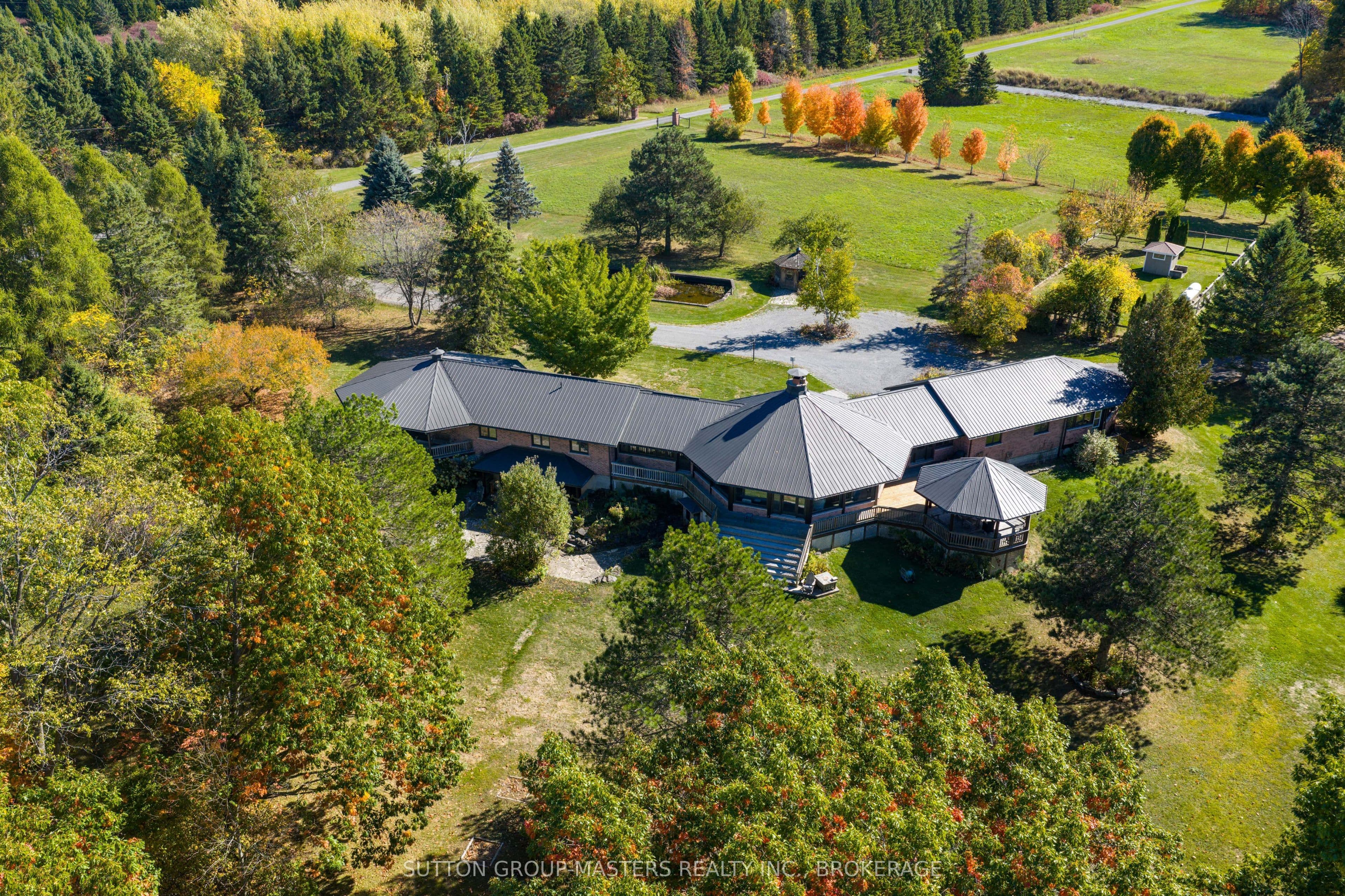 314 Baseline Road, Frontenac Islands, ON K7G 2V6