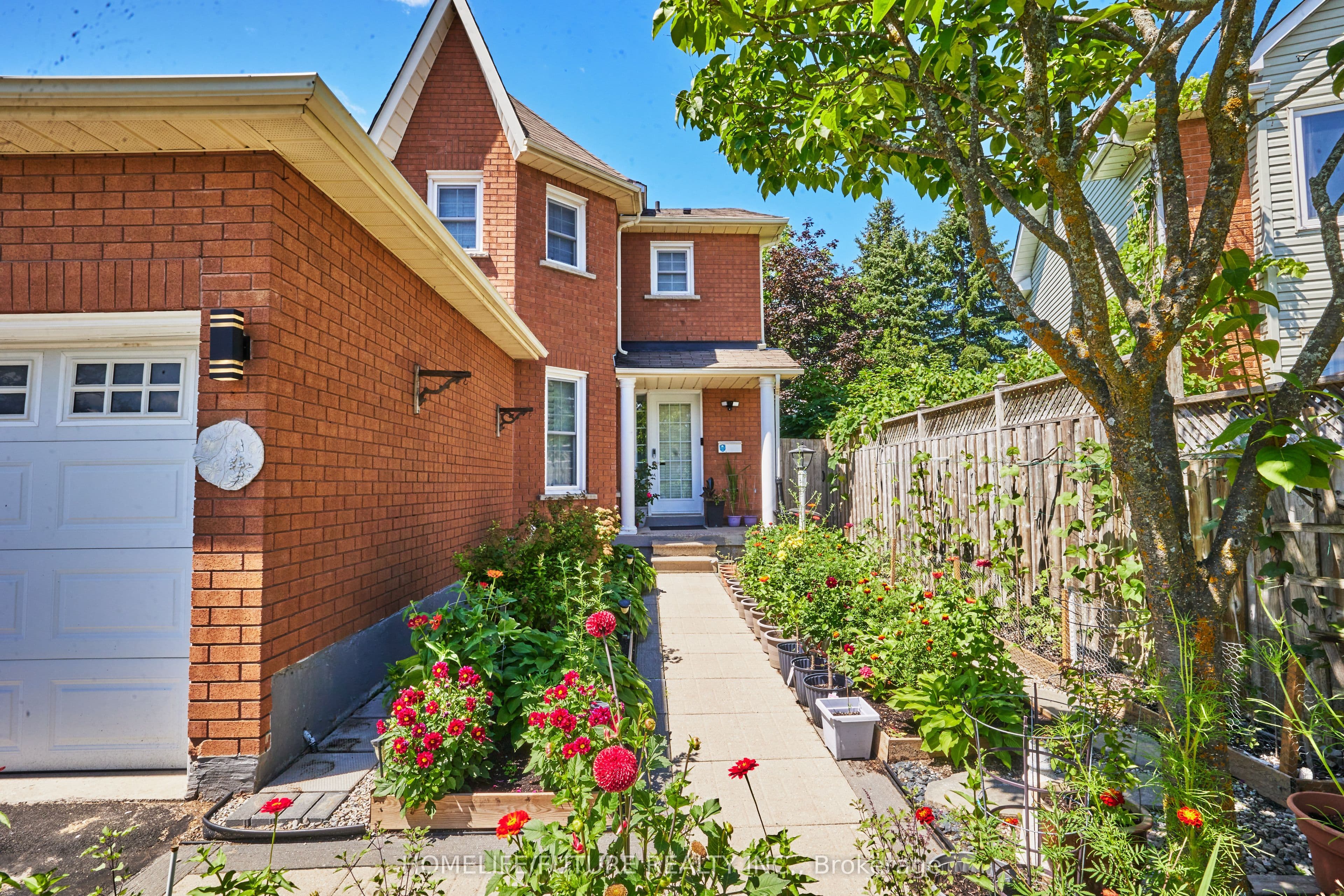 58 O'Shaughnessy Crescent, Barrie, ON L4N 7L8