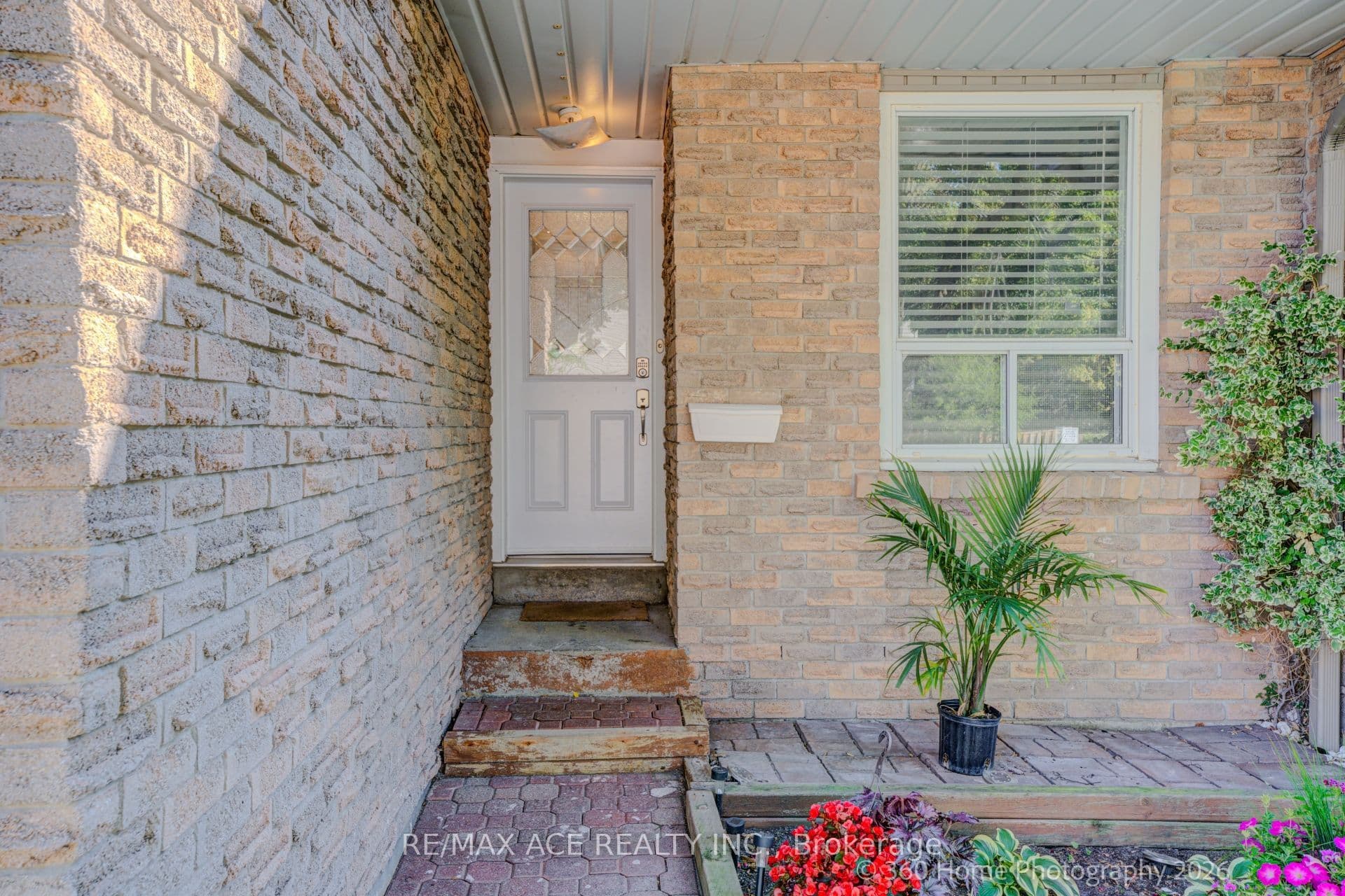 5536 Montevideo Road 4, Mississauga, ON L5N 2P4