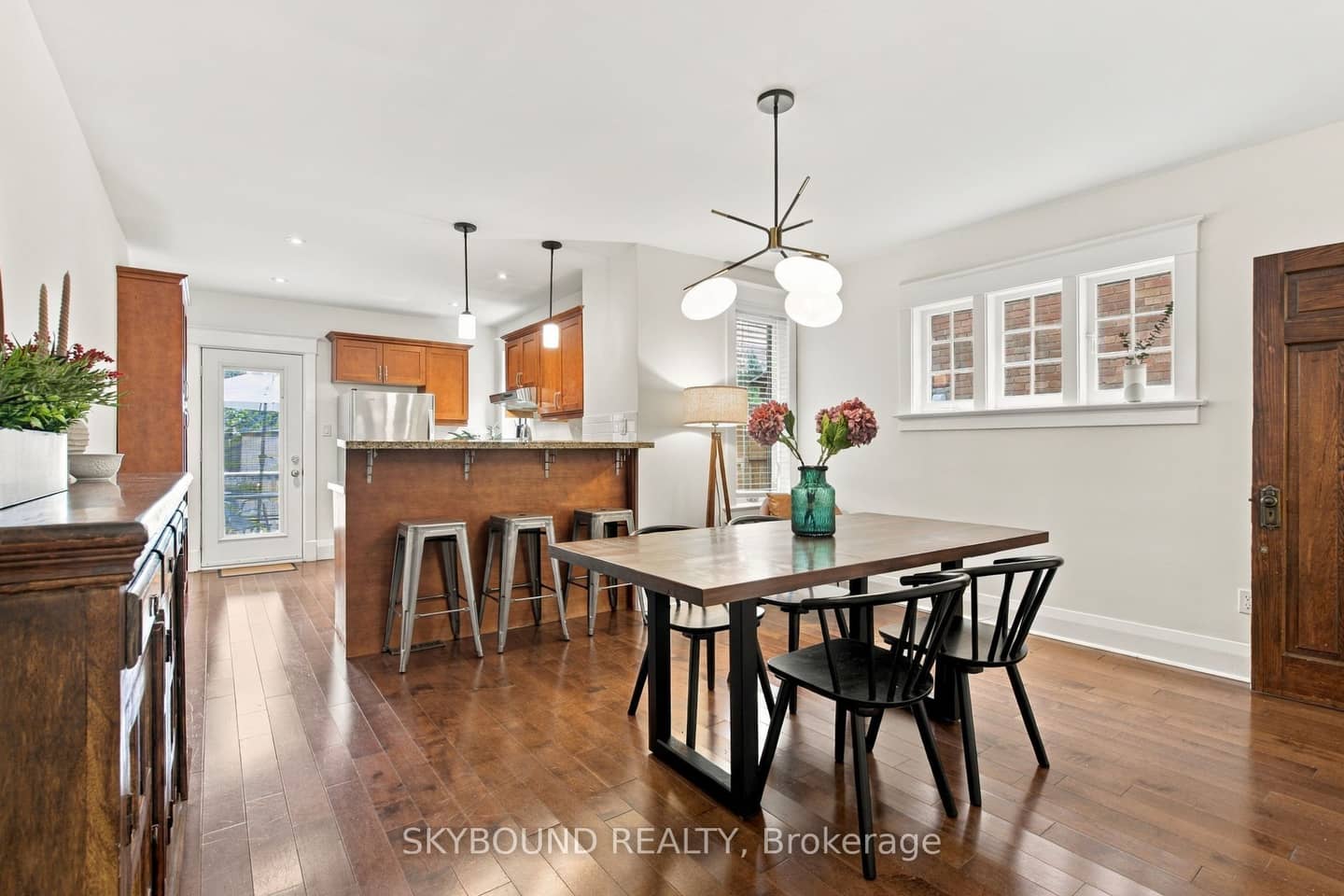 45 Westlake Avenue, Toronto, ON M4C 4P7