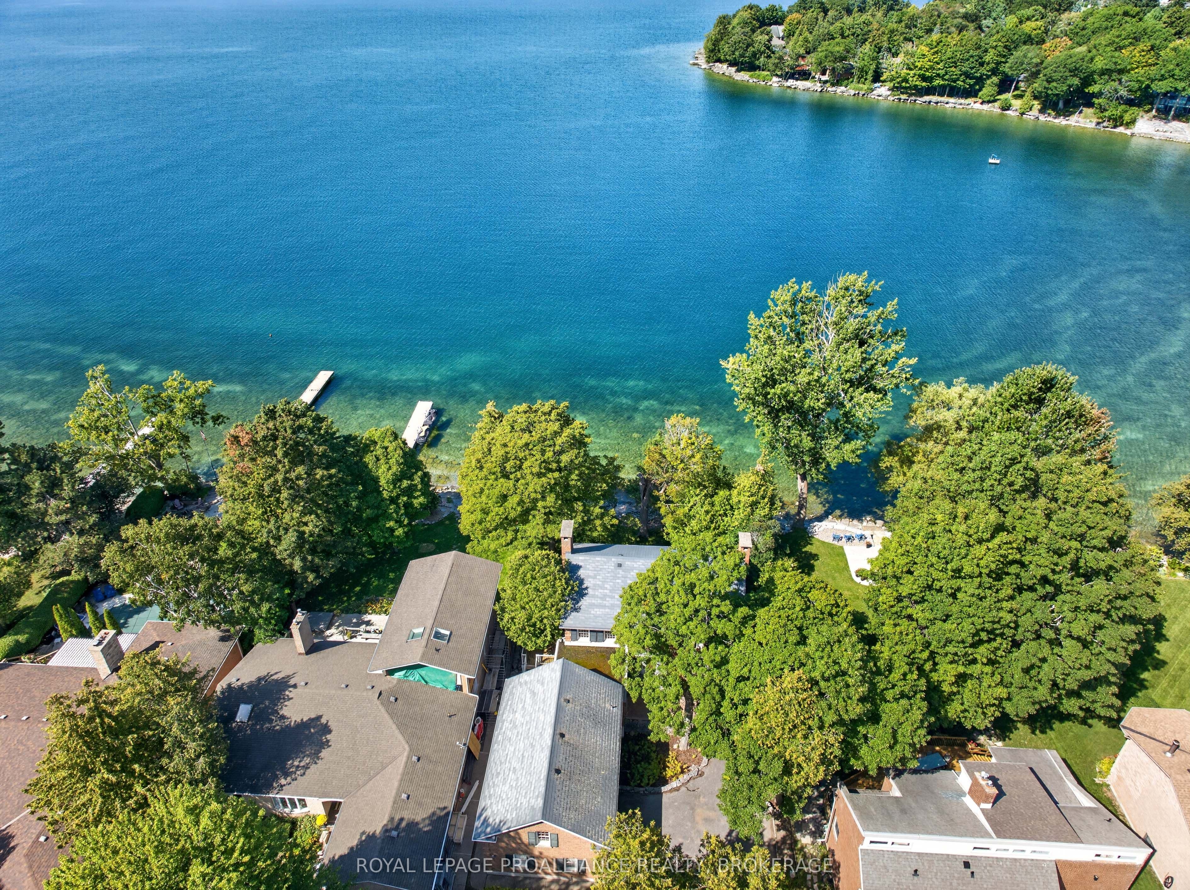 110 Lakeshore Boulevard, Kingston, ON K7M 0A5