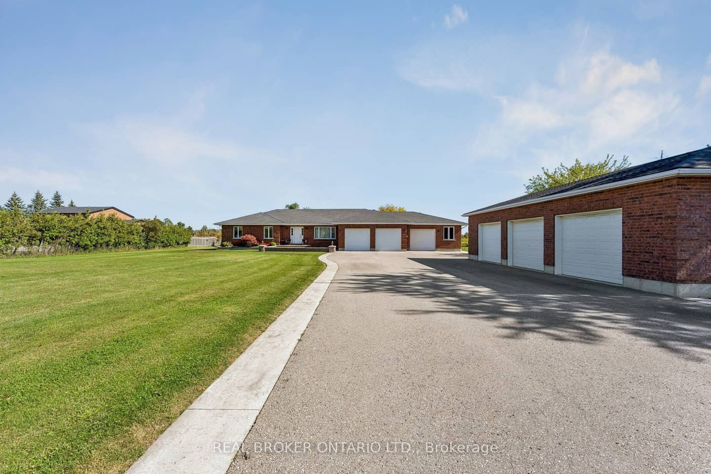 15191 Airport Road, Caledon, ON L7C 2X9