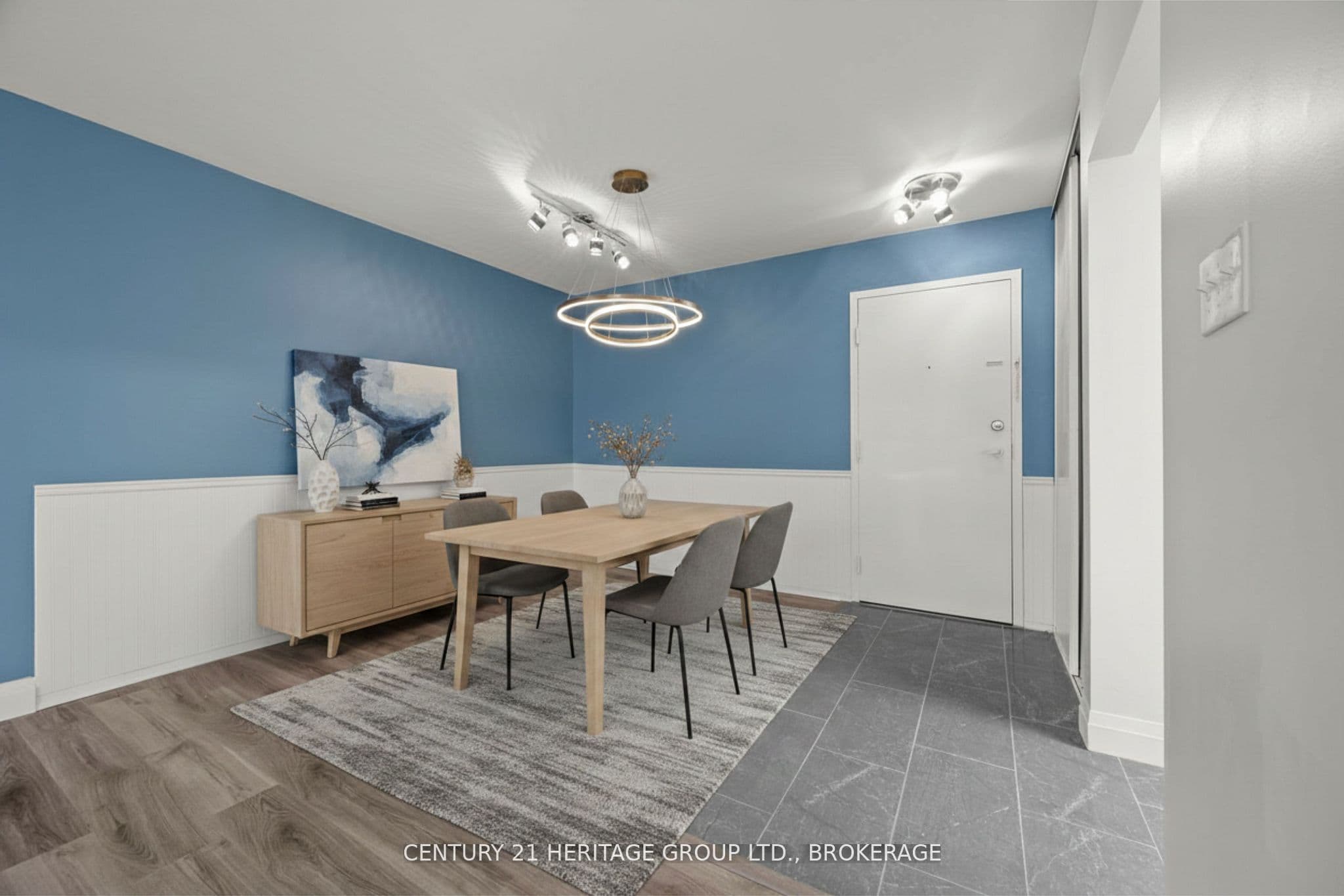 561 Armstrong Road 202, Kingston, ON K7M 8J9