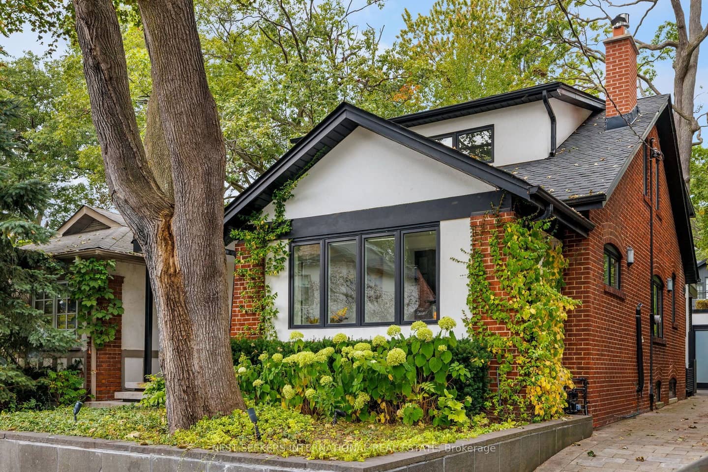 30 Duart Park Road, Toronto, ON M4E 1J2
