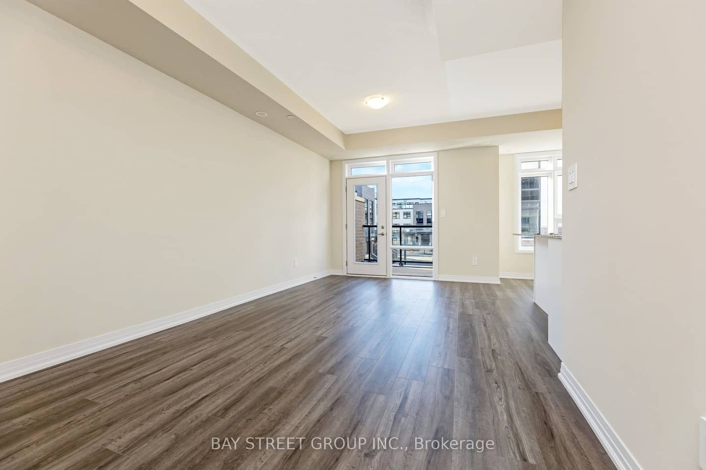 1573 Rose Way 111, Milton, ON L9E 1N4