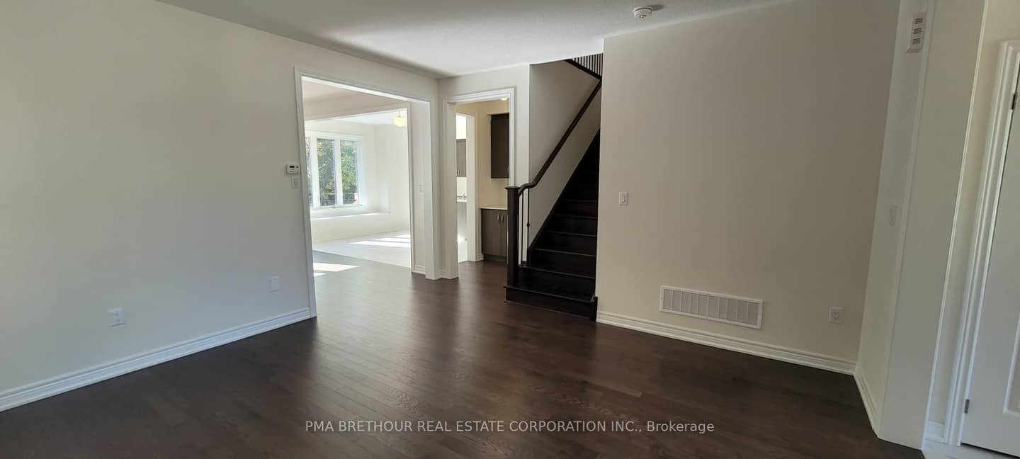 147 Dovedale Drive, Georgina, ON L4P 0S6