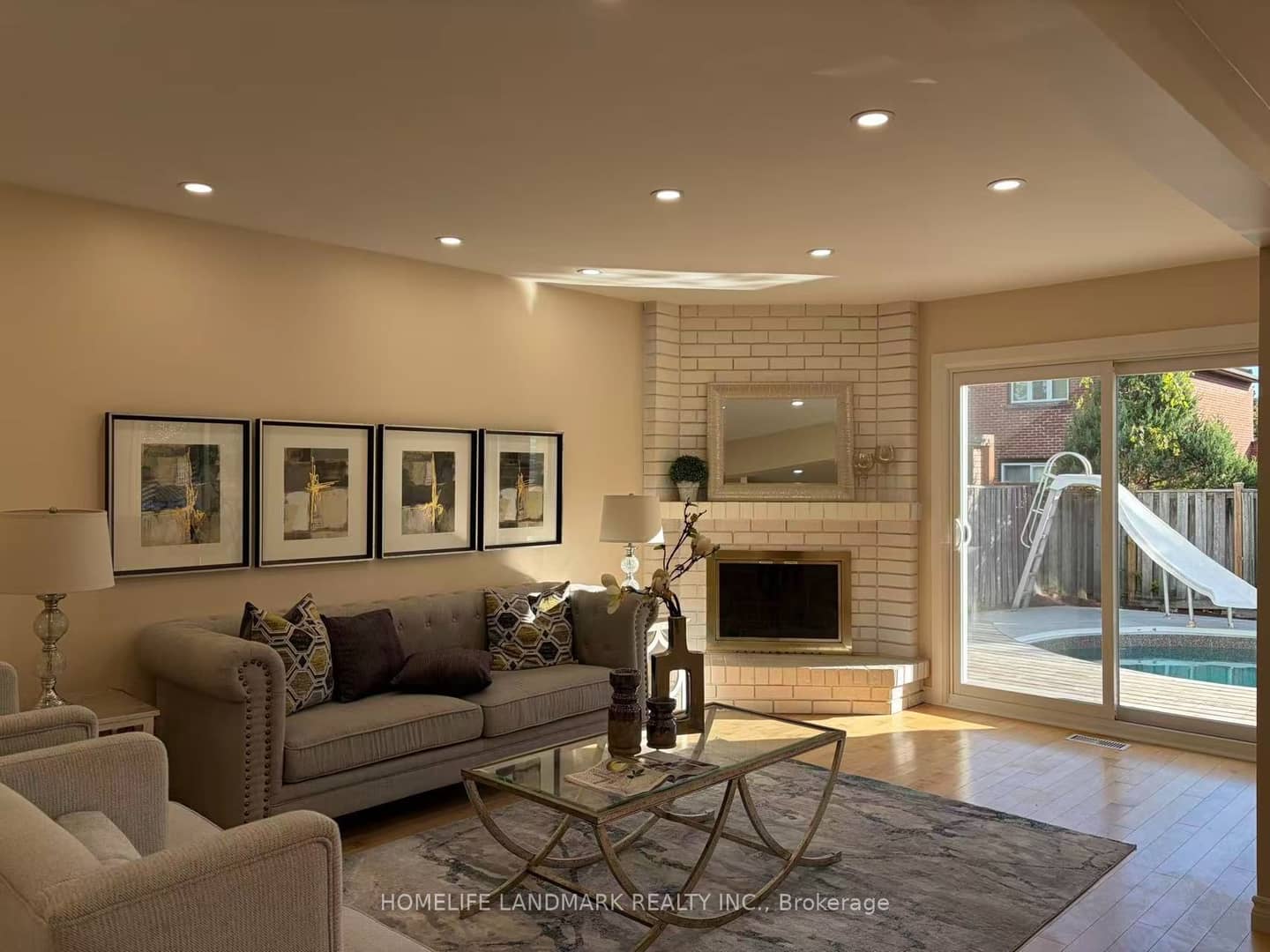 23 Hashbury Place, Markham, ON L3T 7H4